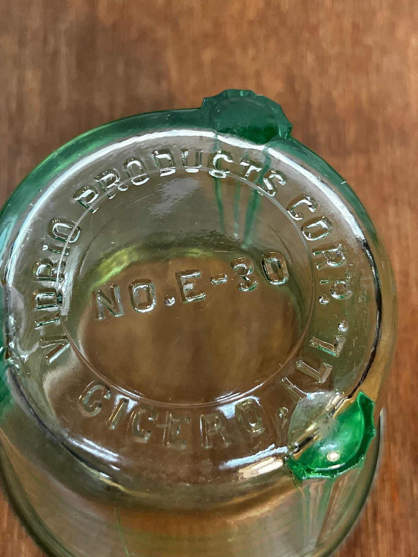 Vintage Uranium Glass Vidrio Products Corp 2 Cup Measuring Cup