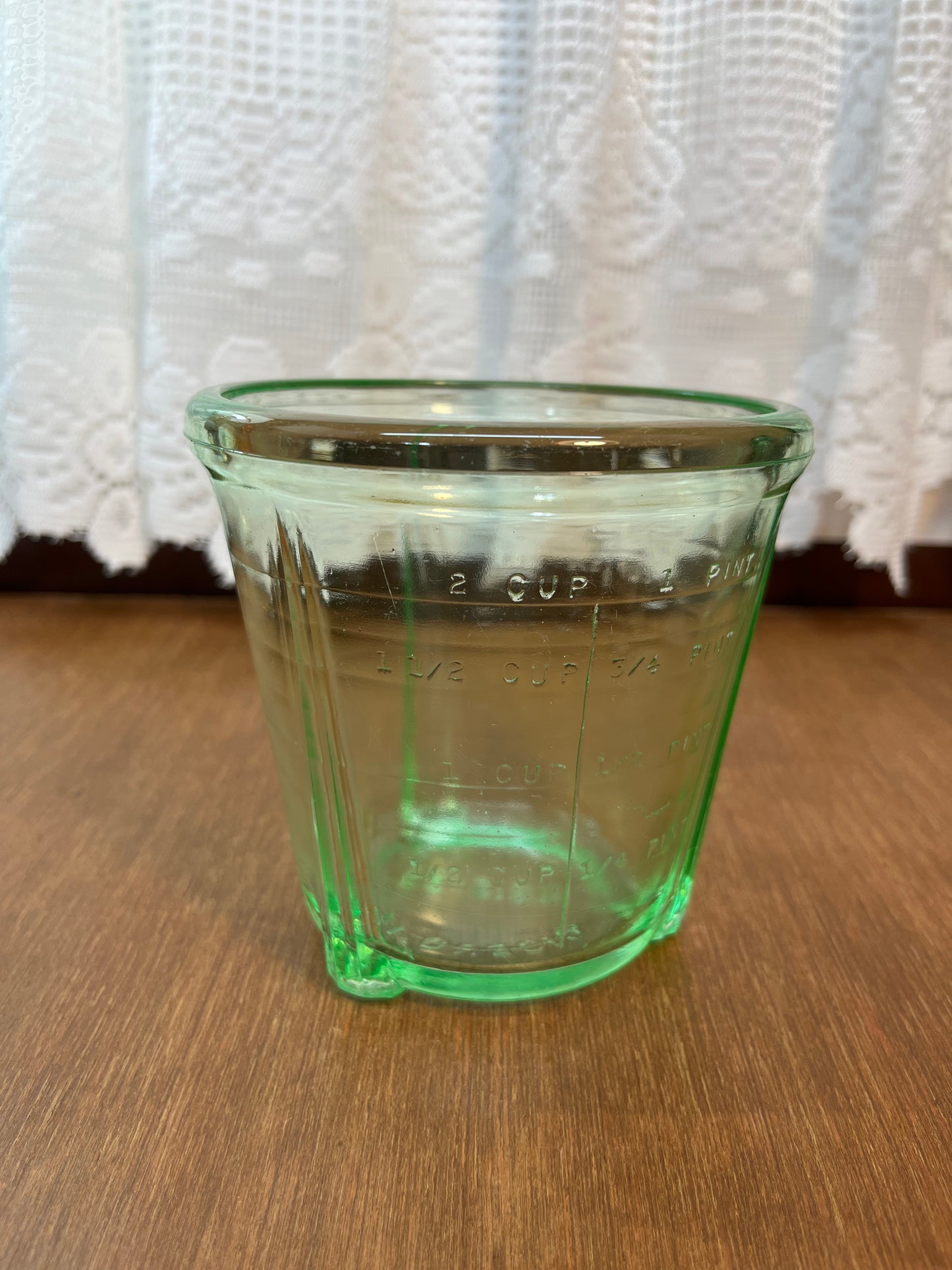 Vintage Uranium Glass Vidrio Products Corp 2 Cup Measuring Cup