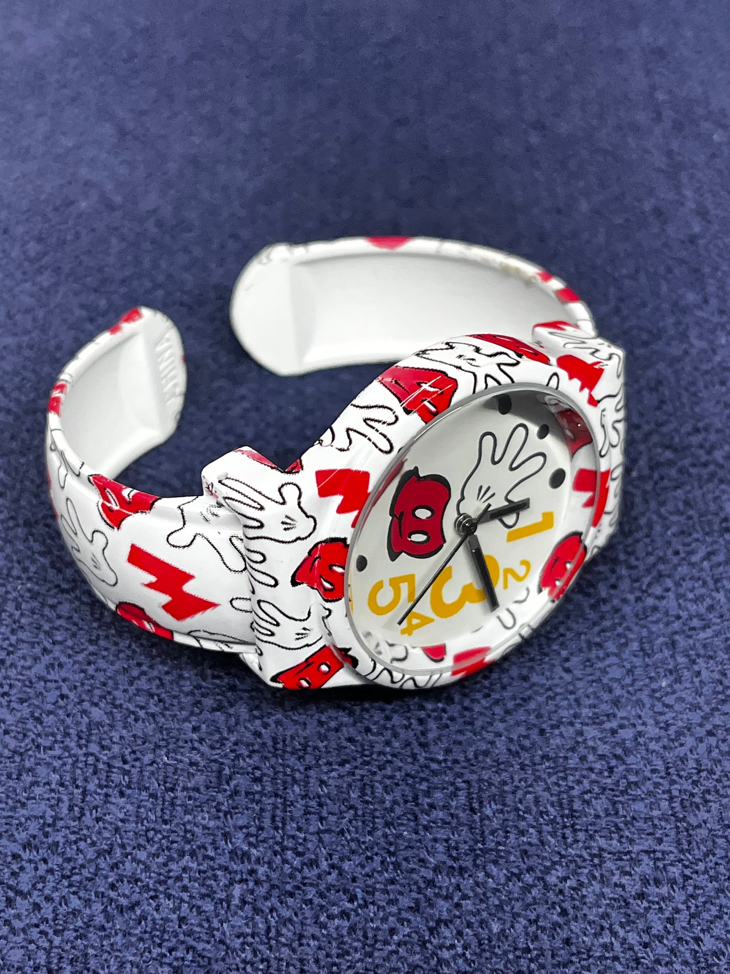 Analog Disney Mickey Mouse Bangle Gloves Watch