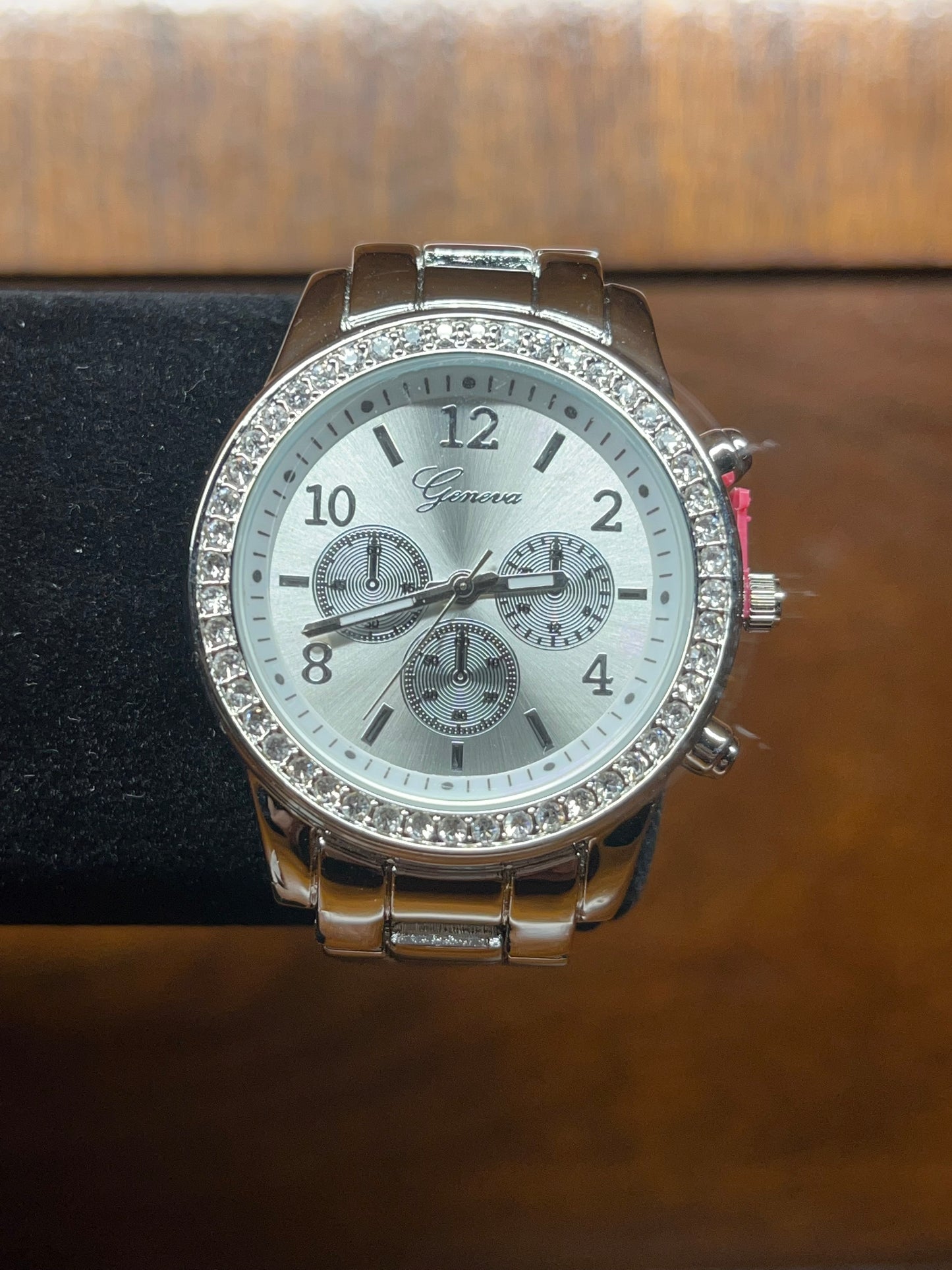 Designer Geneva Crystal Rhinestone Womens Ladies Stainless Bracelet Wrist Watch