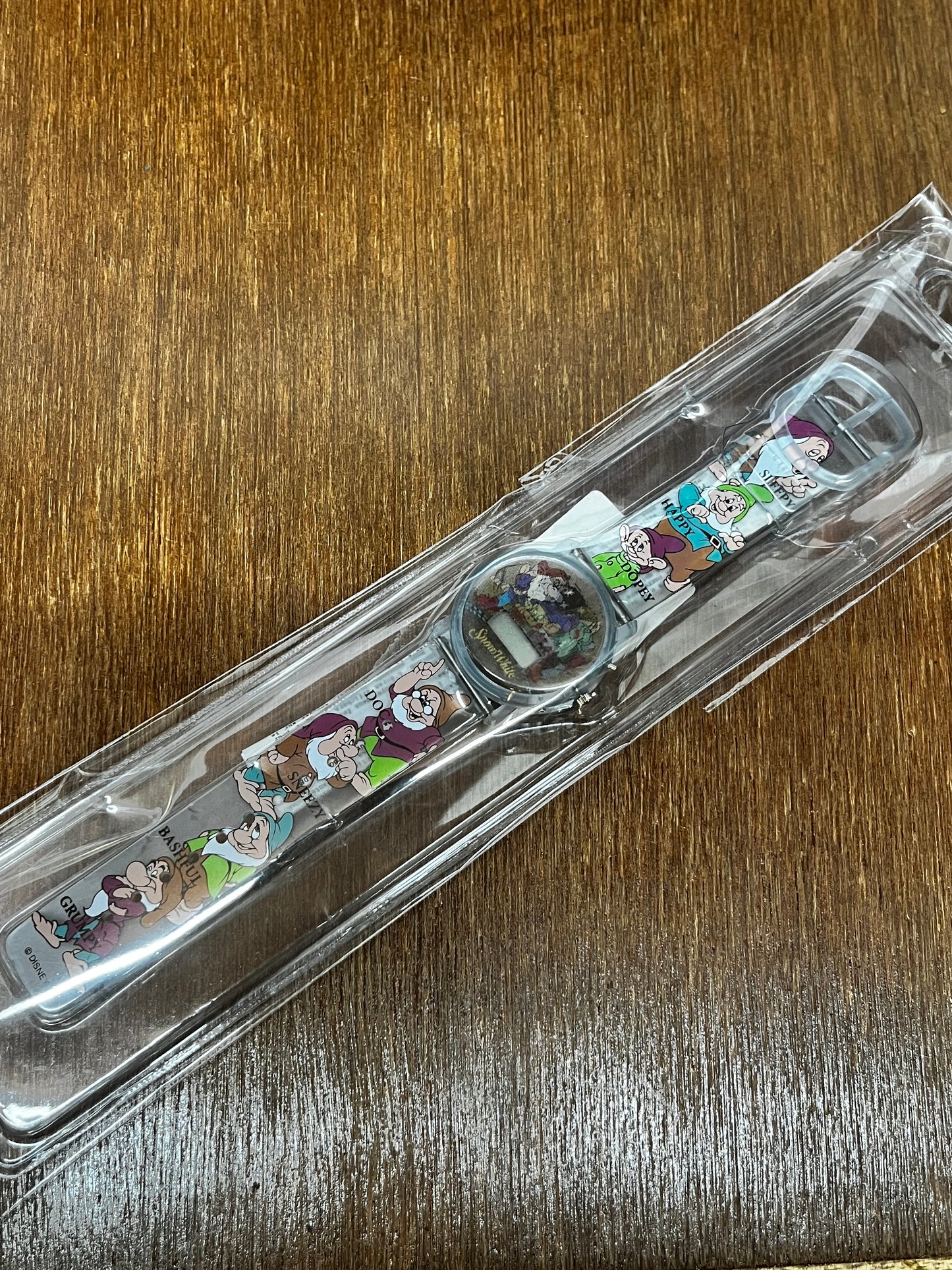 Vintage Disney Snow White and The Seven Dwarfs Holographic Watch