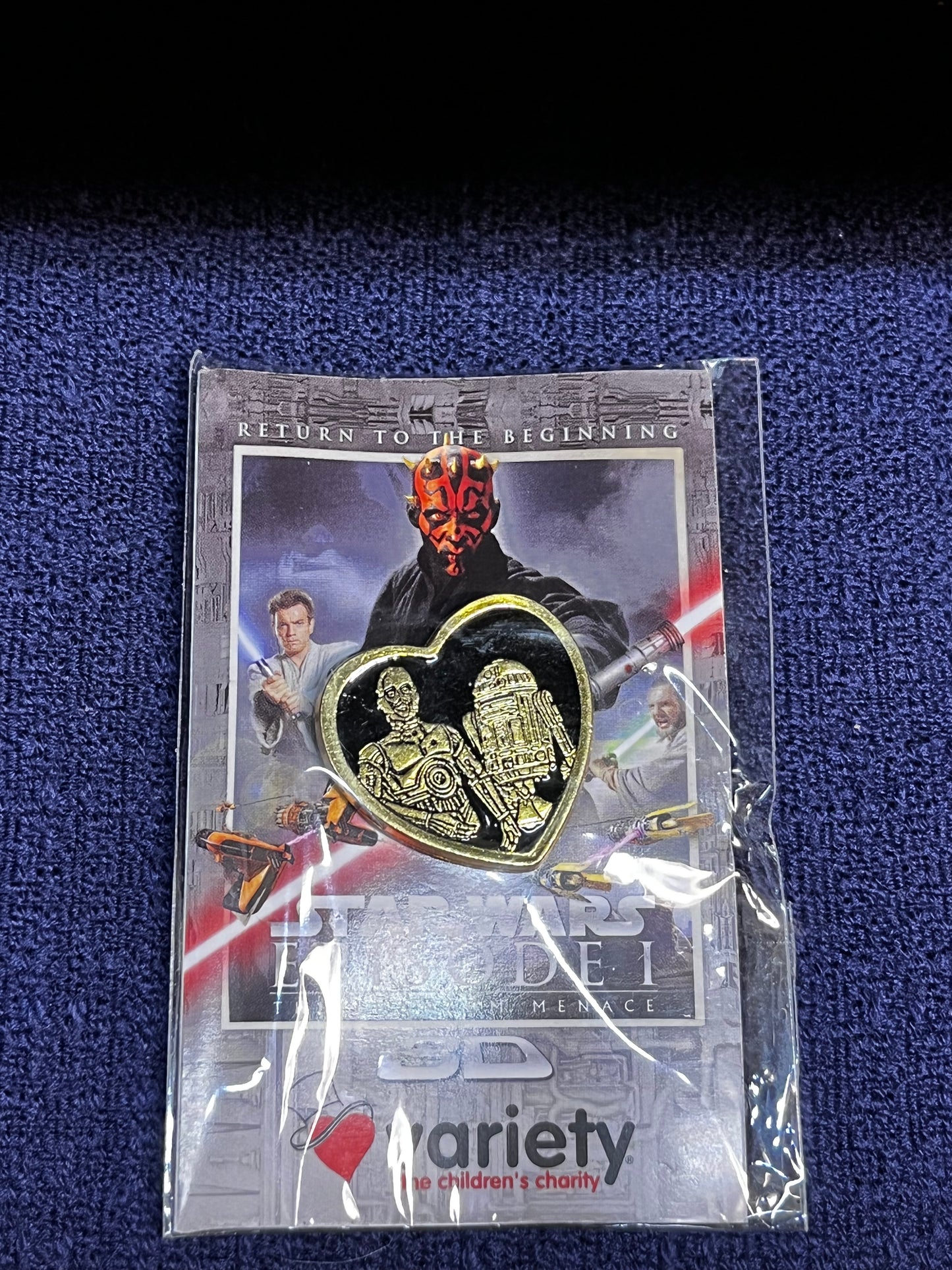 Star Wars Episode 1 The Phantom Menace 3D heart Pin R2-D2