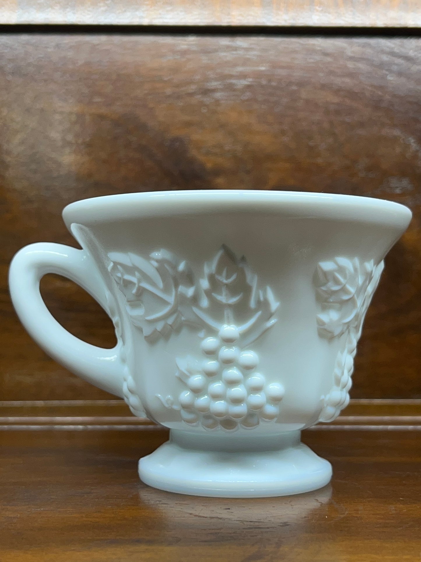 Vintage Colony Harvest Grape Milk Glass Cup