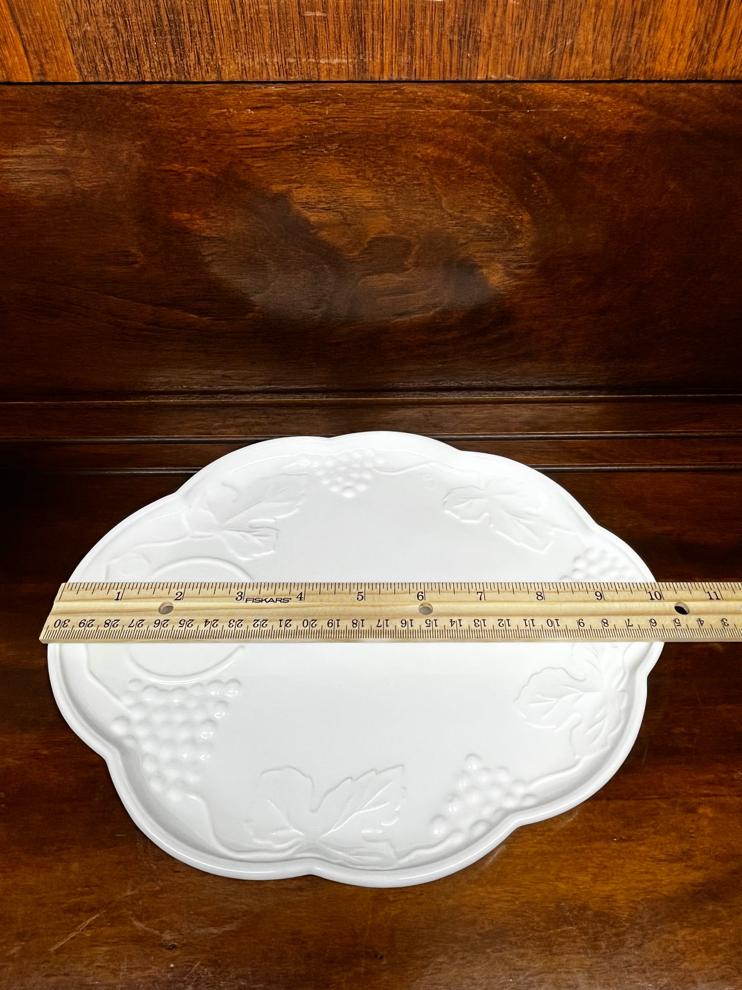 Vintage Harvest Grape Milk Glass Snack Set