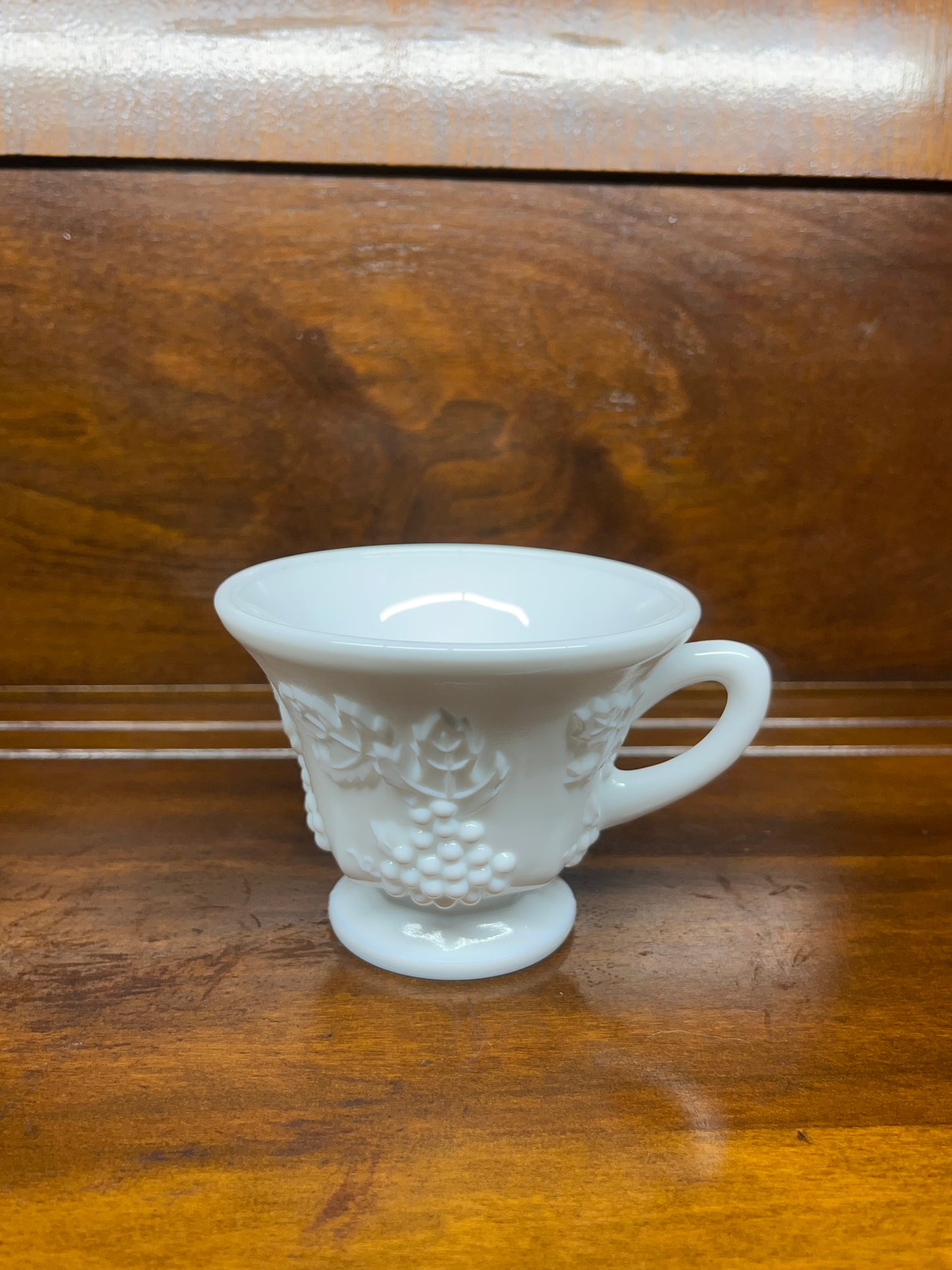 Vintage Harvest Grape Milk Glass Snack Set