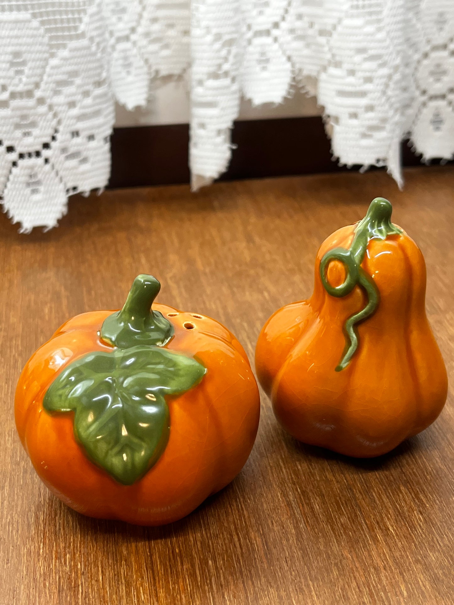 Pumpkin Fall & Autumn Salt and Pepper shakers