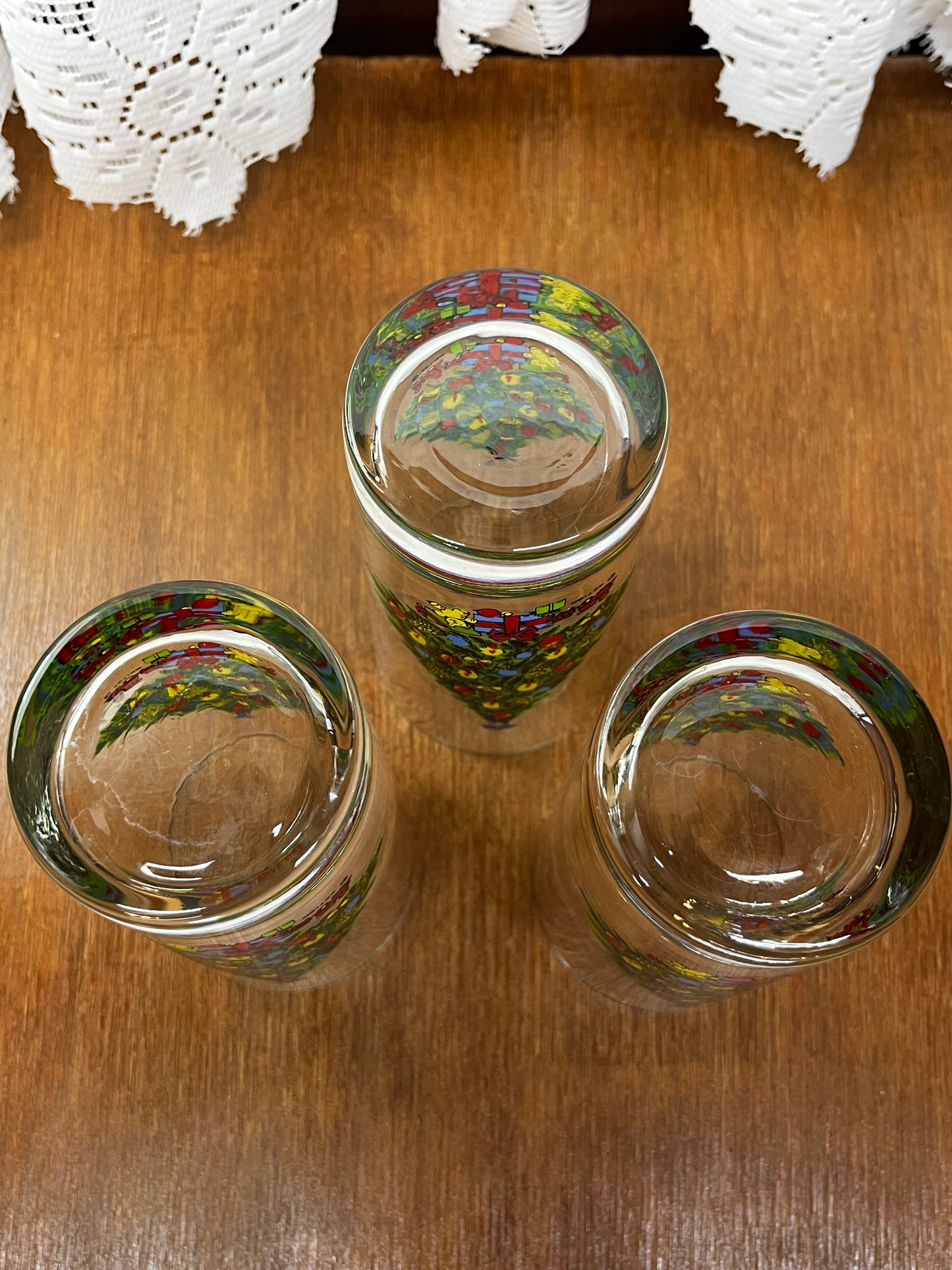 Vintage Christmas Tree, Christmas Tree with Presents Drinking Glasses