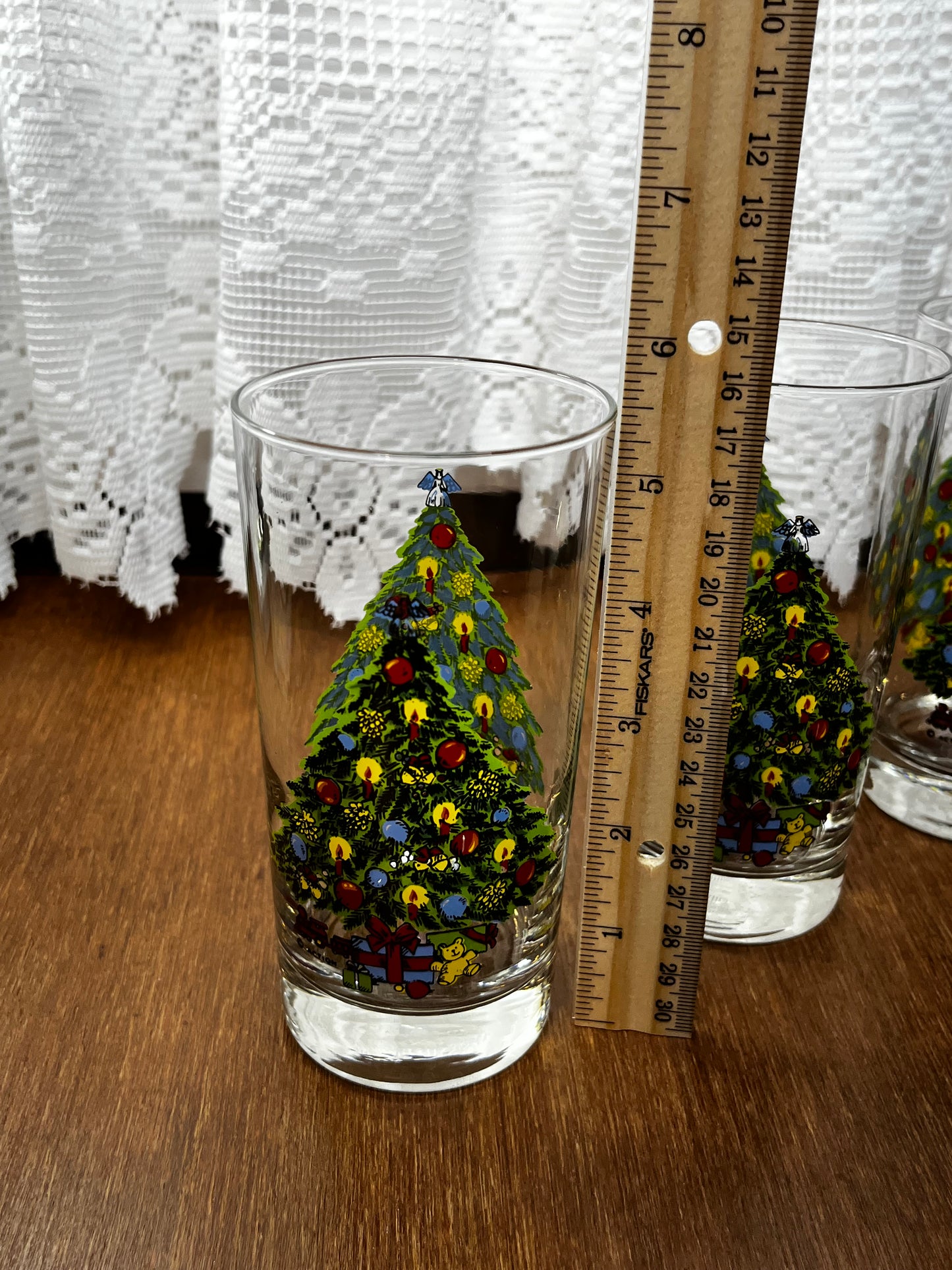 Vintage Christmas Tree, Christmas Tree with Presents Drinking Glasses