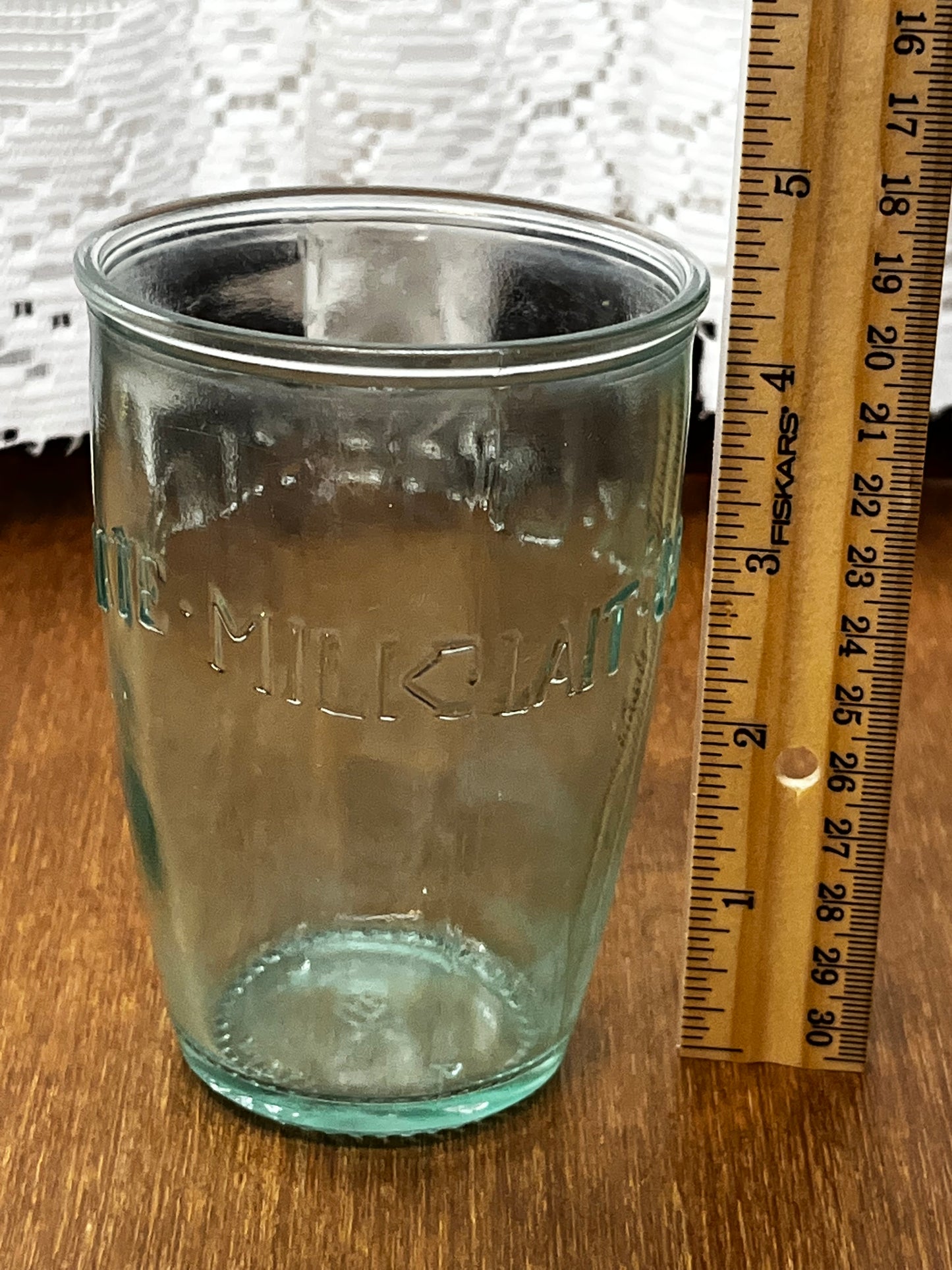 Green Glass Milch Leche Mjolk Lait Embossed Italy