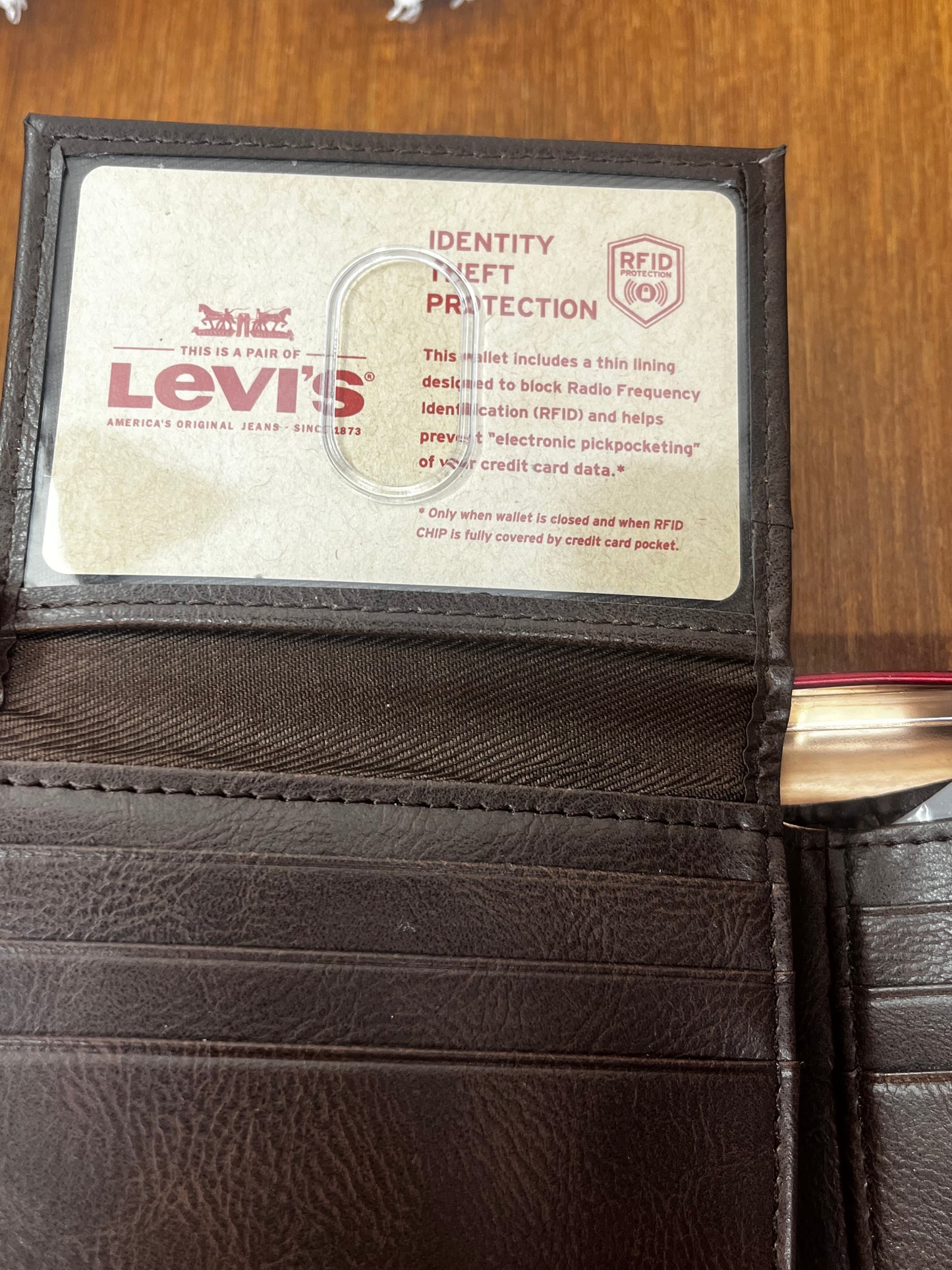 Mens Dark Brown Levis RFID Blocking Wallet