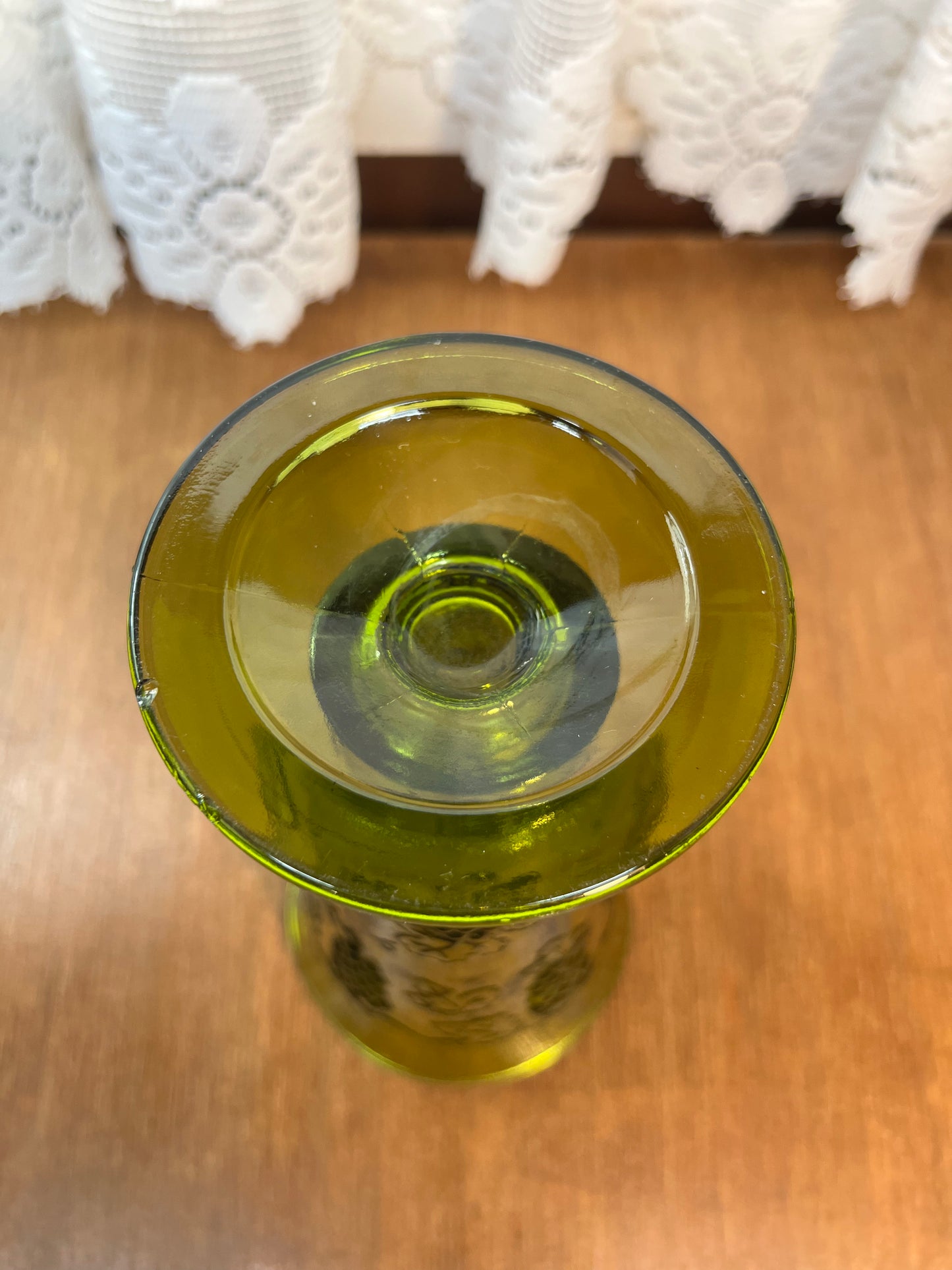 Vintage Indiana Colony Green Glass Grape Pattern Footed Vase