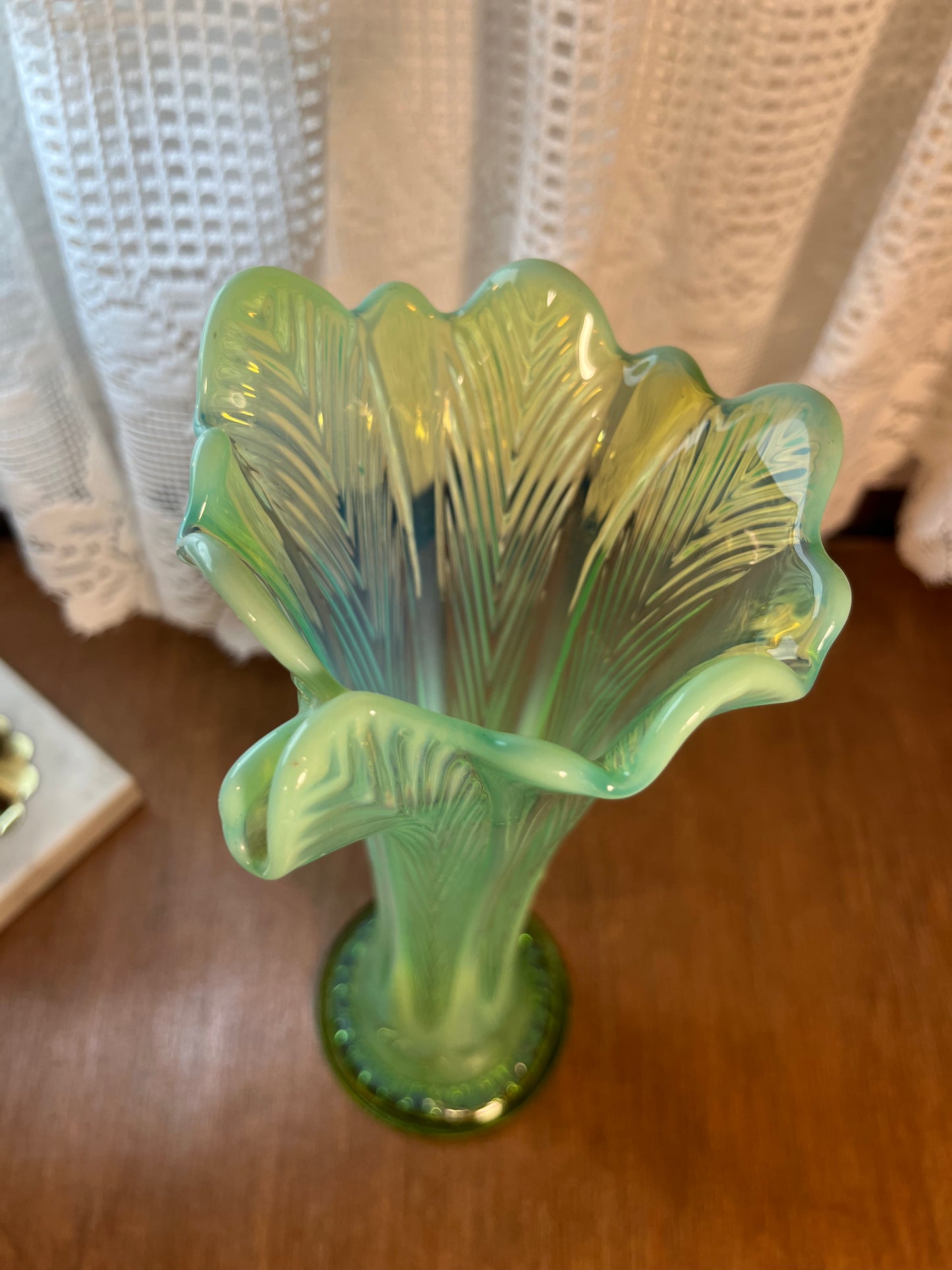 Vintage Green Heatherbloom Art Glass Opalescent Swung Vase