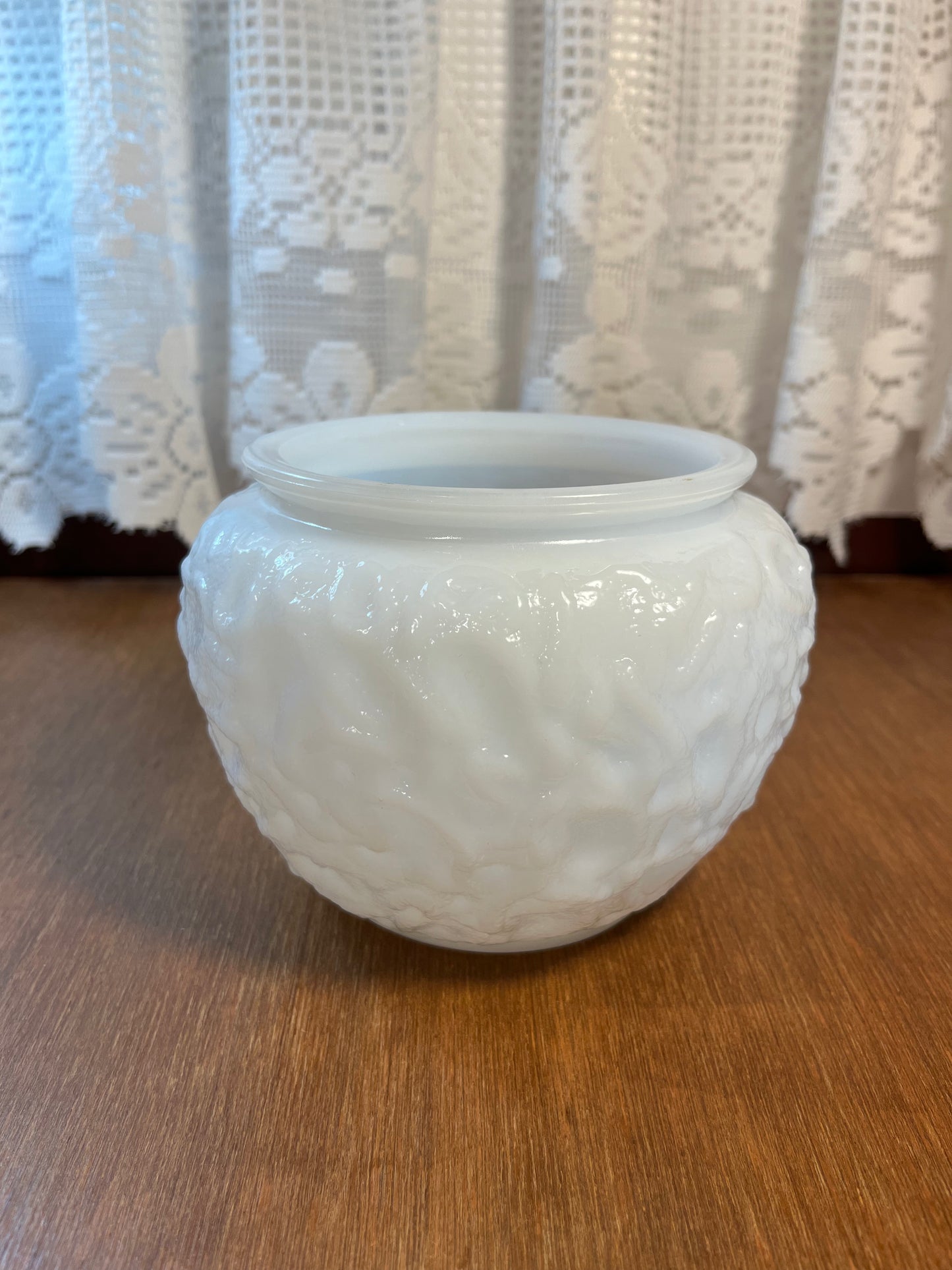 Vintage E.O Brody Milk Glass Crinkle Vase