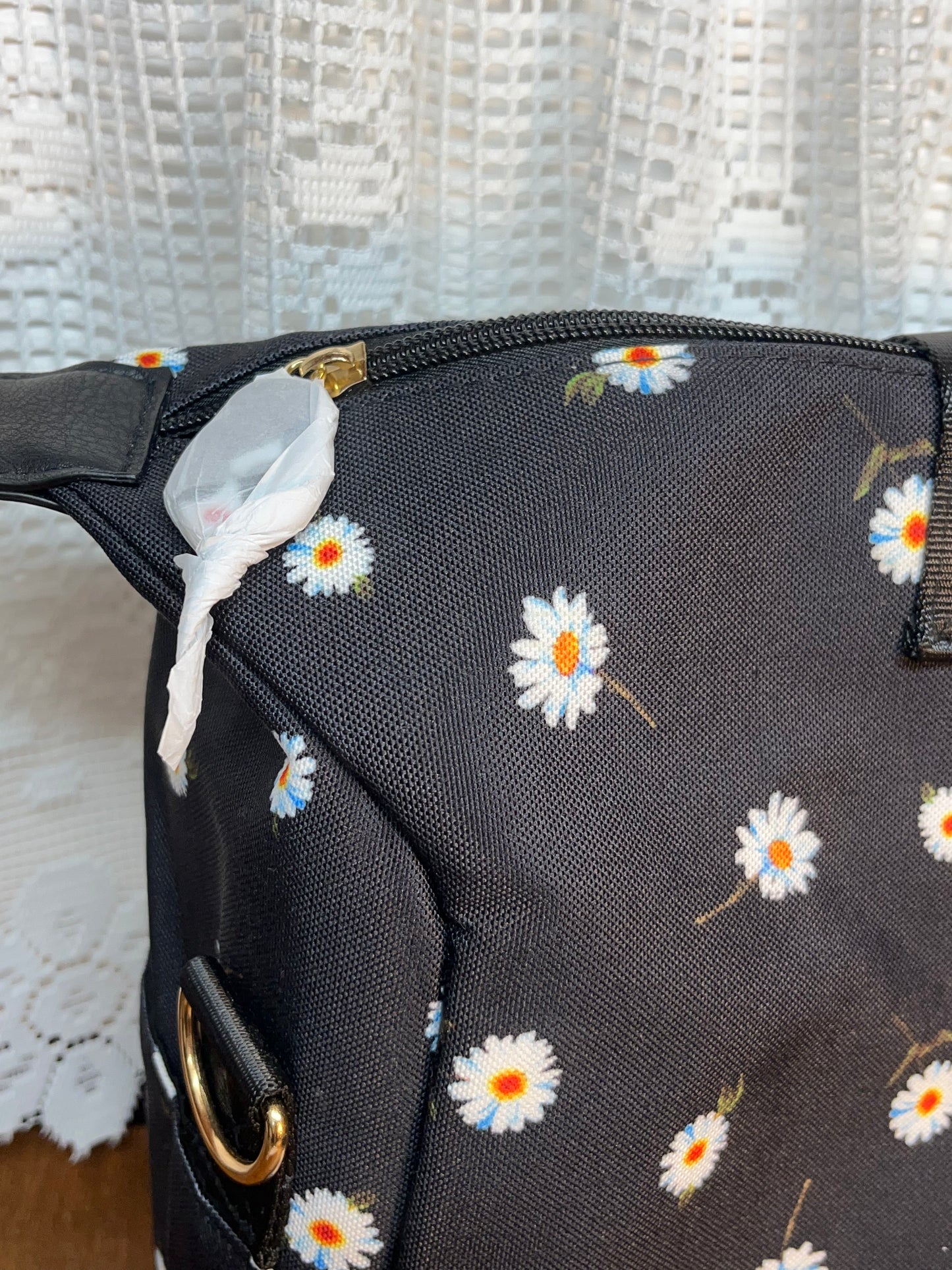 Alice and Olivia Reversible Daisy Hat And Daisy Duffle Bag With Tags