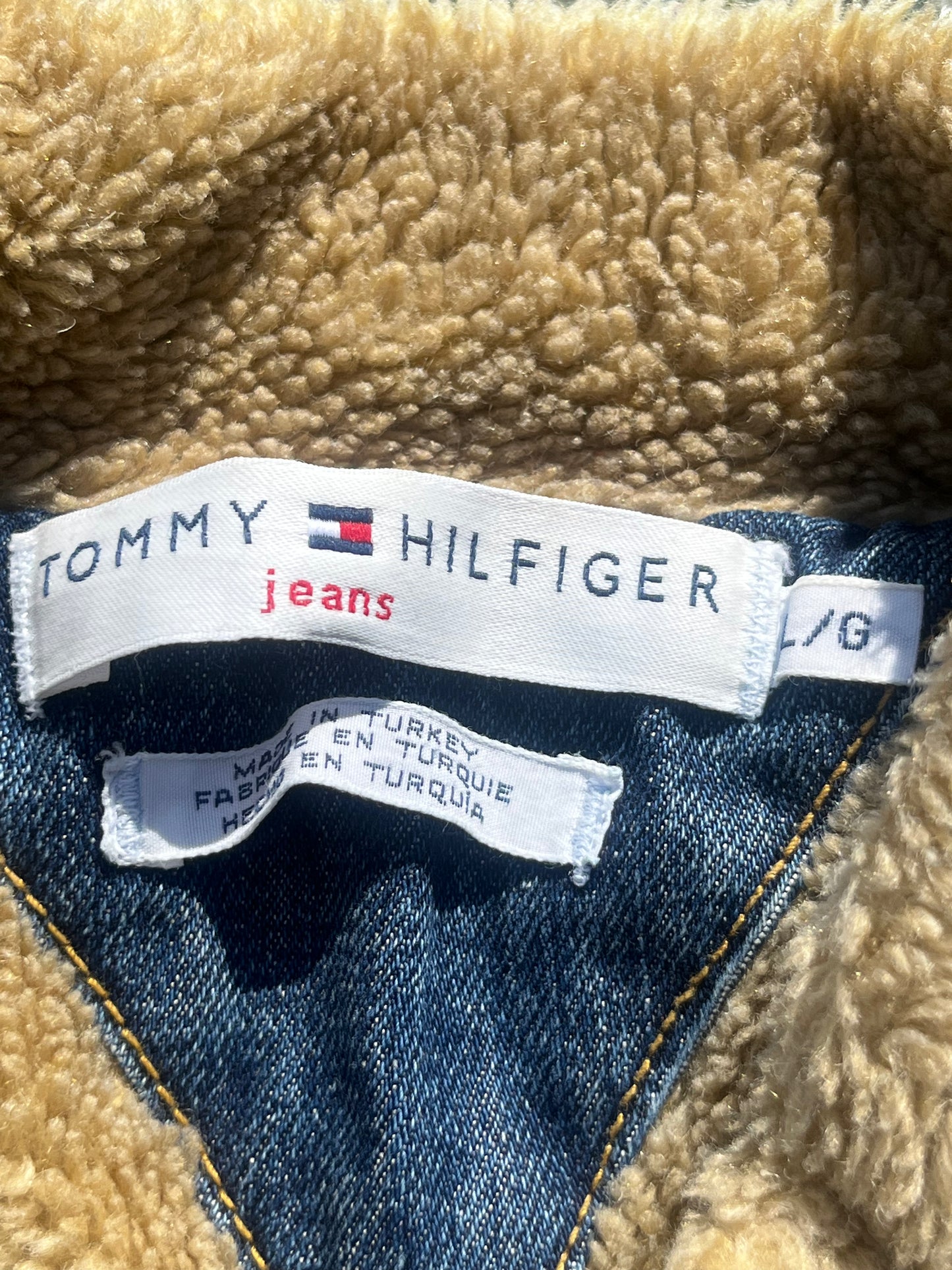 Jean Jacket Size L Tommy Hilfiger