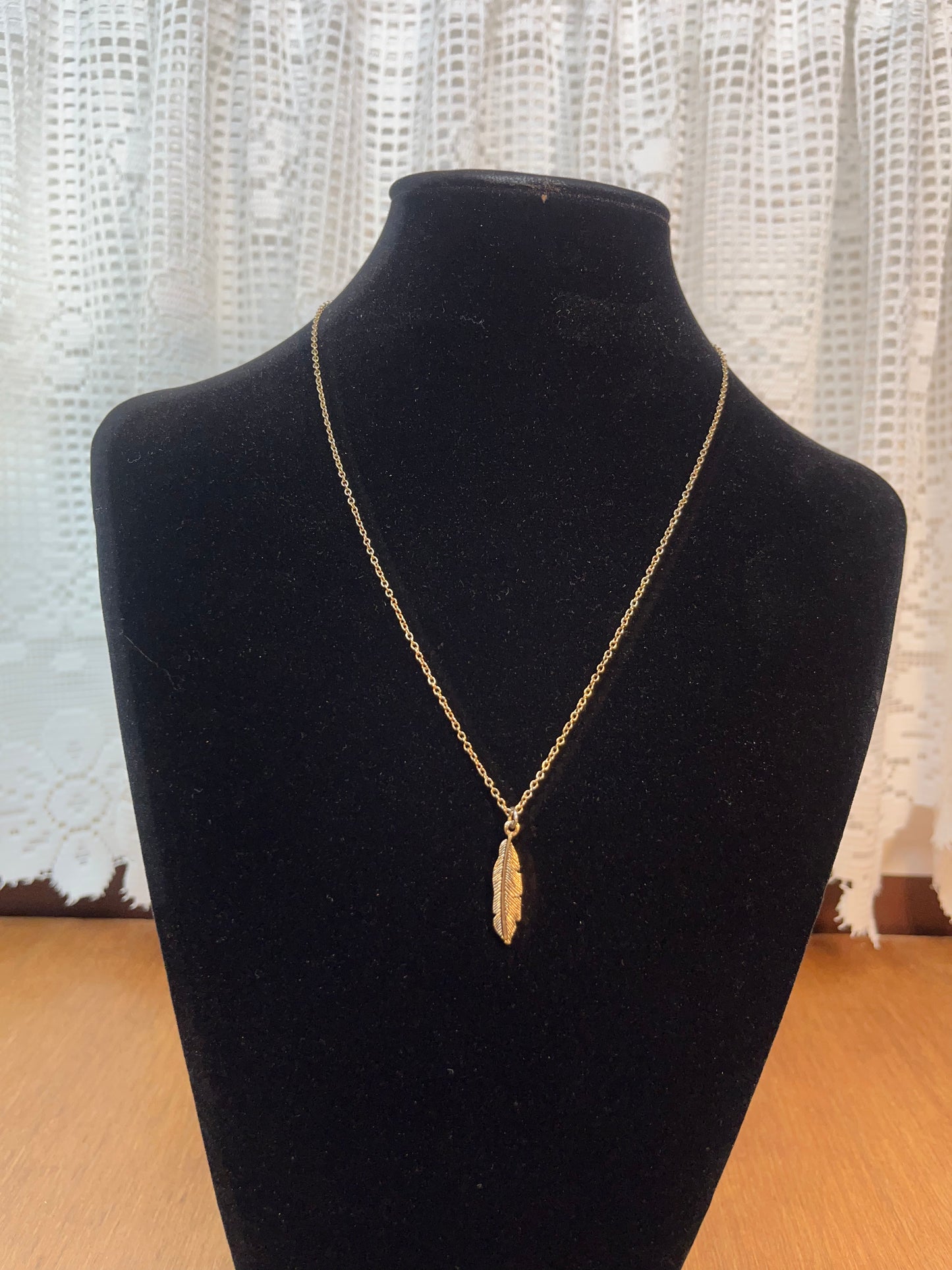 Feather Pendant Necklace