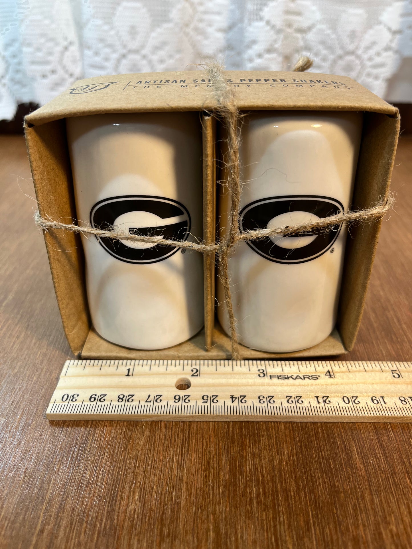 Georgia Artisan Salt And Pepper Shaker’s