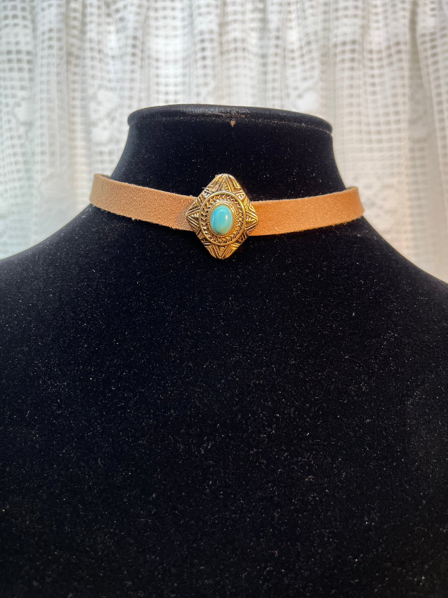 Brown Choker Necklace with Turquoise Stone