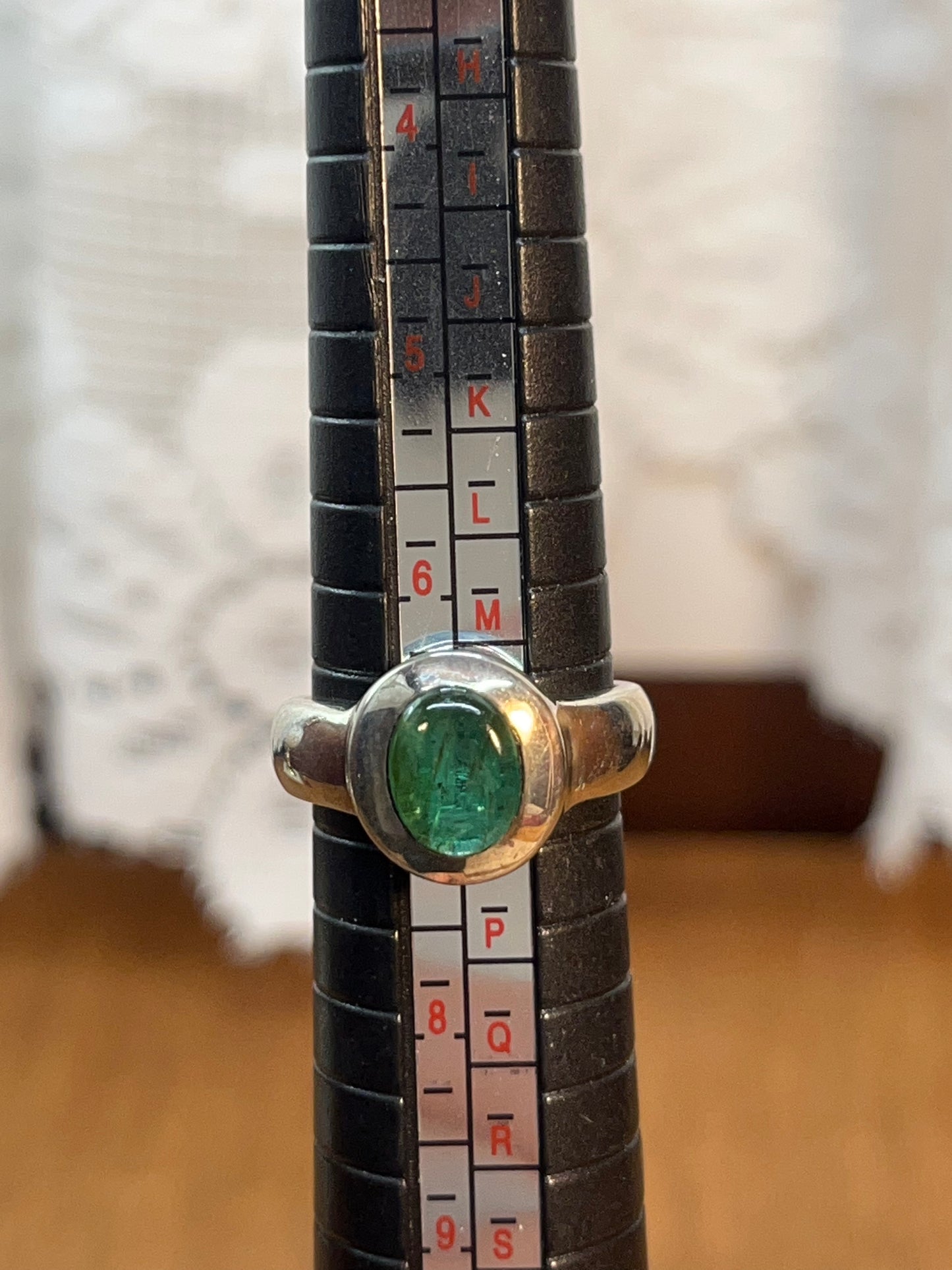 Vintage Emerald Green Oval Ring