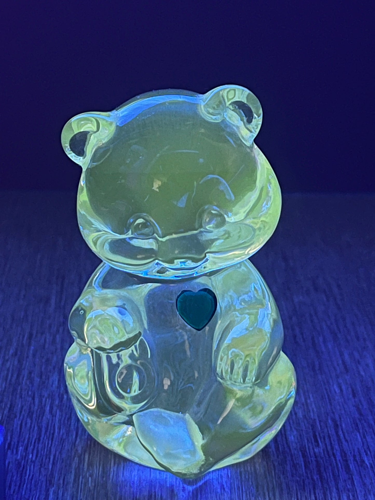 Art Glass Fenton May Birthstone Bear With Sticker