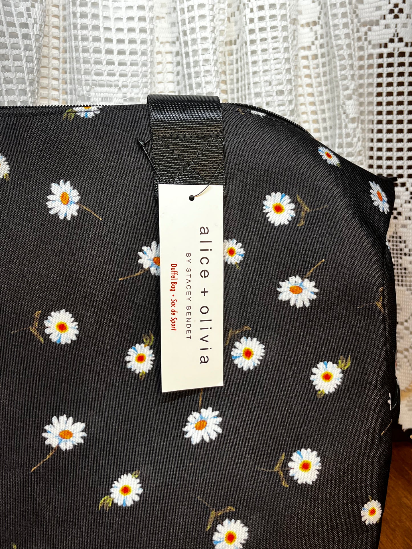 Alice and Olivia Reversible Daisy Hat And Daisy Duffle Bag With Tags