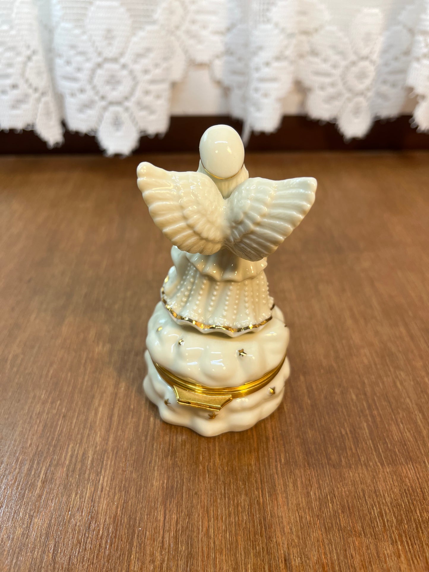 Treasures Limited Edition The Angel Of Faith Box Lenox
