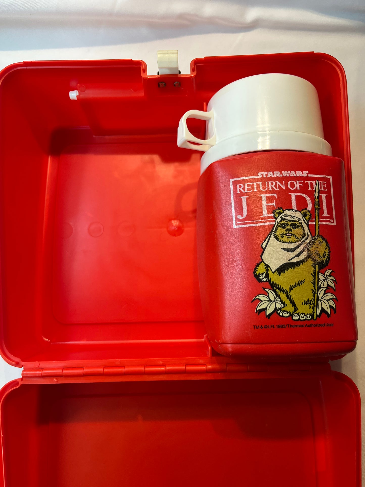 Collectible Star Wars Return Of The Jedi Lunch Box And Thermos