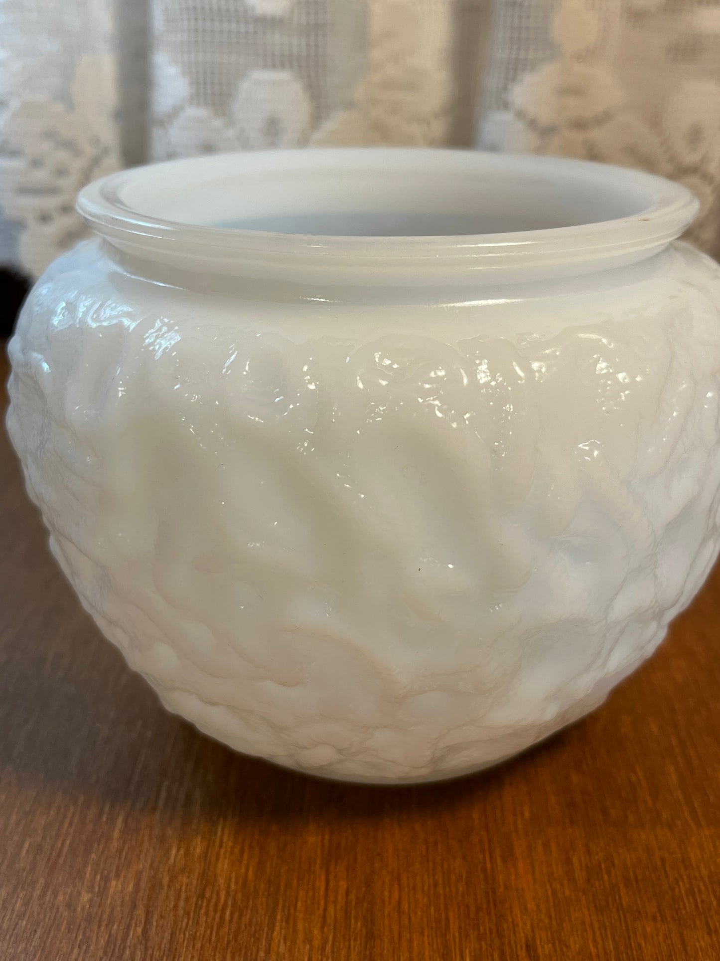 Vintage E.O Brody Milk Glass Crinkle Vase