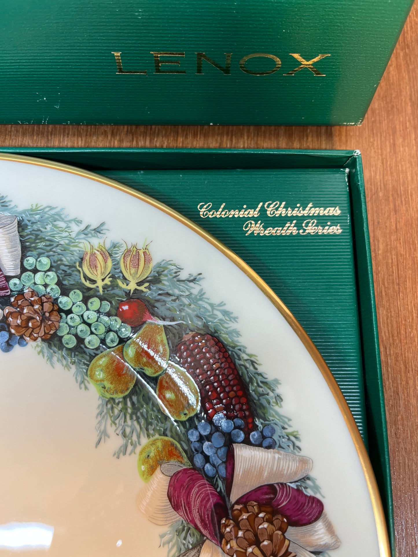 Vintage Limited Edition Collectible Lenox Colonial Christmas Wreath Series 1982 Decorative Plate