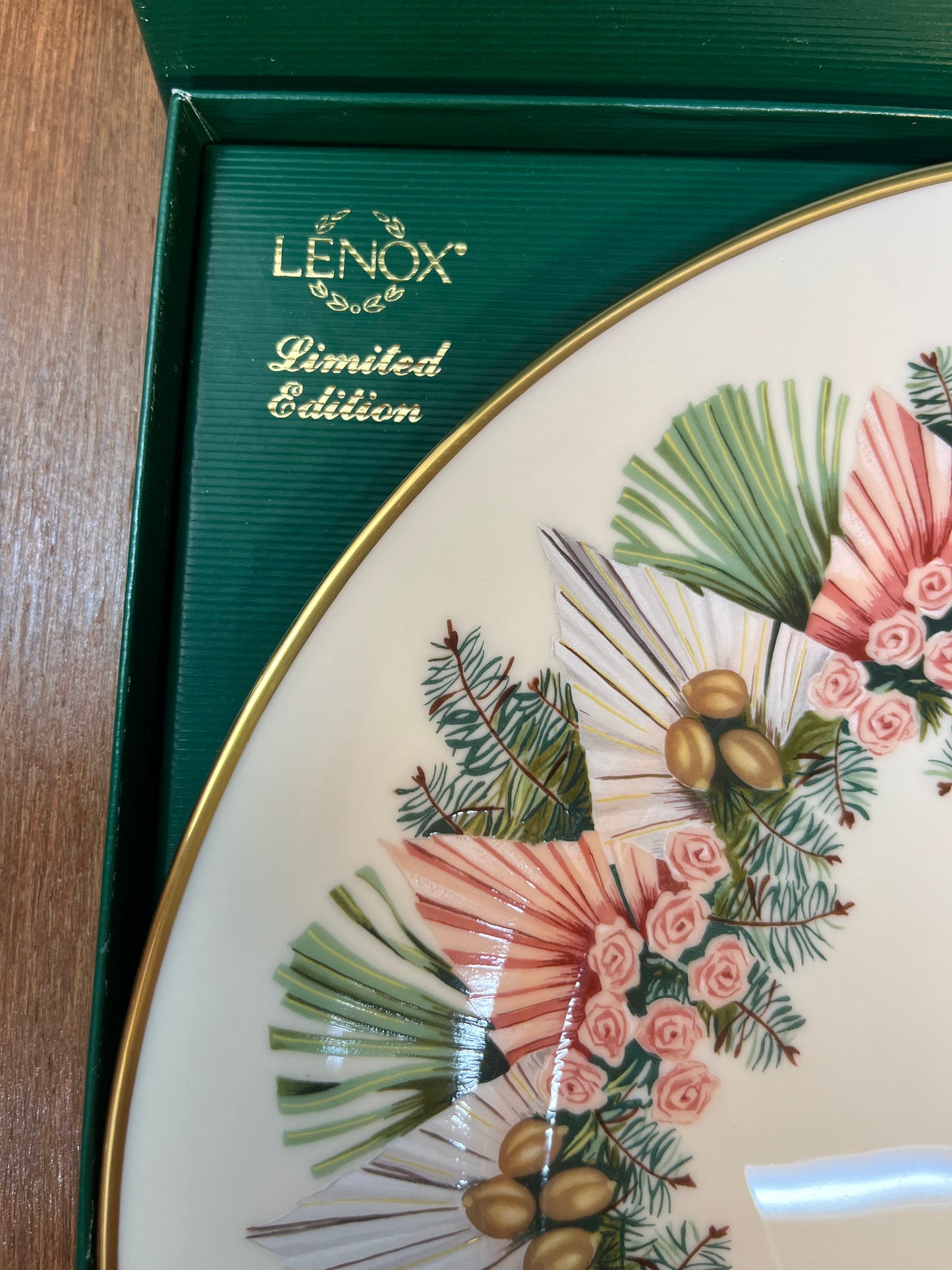 Vintage Collectible Lenox Colonial Wreath Series 1993 Decorative Plate