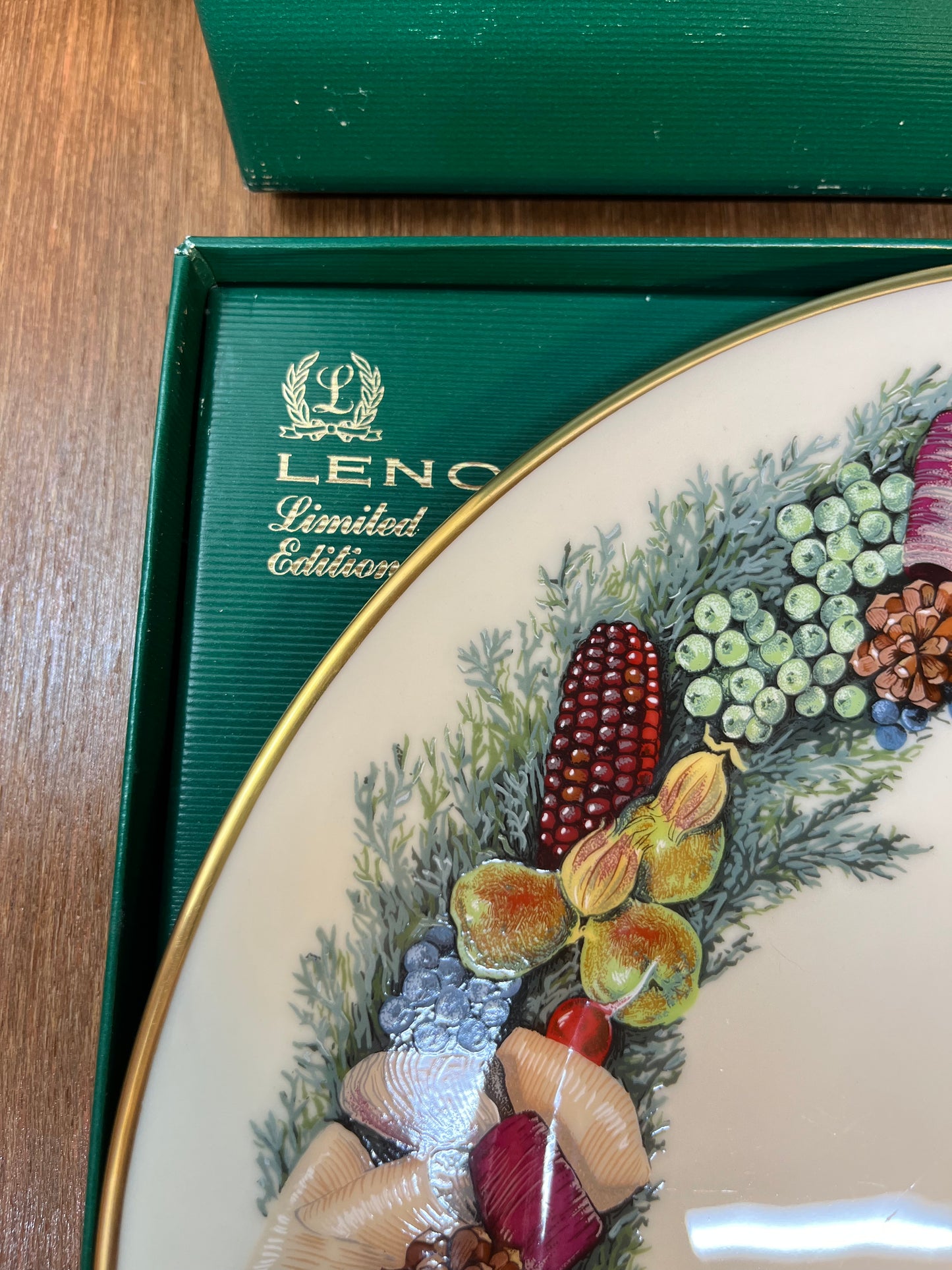 Vintage Limited Edition Collectible Lenox Colonial Christmas Wreath Series 1982 Decorative Plate