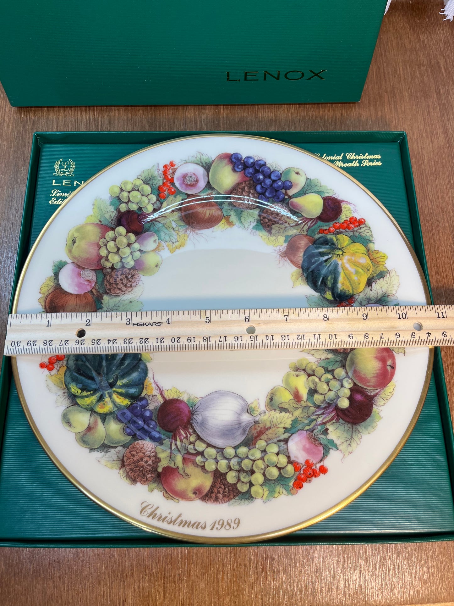 Vintage Limited Edition Collectible 1989 Lenox Colonial Christmas Wreath Series Plate