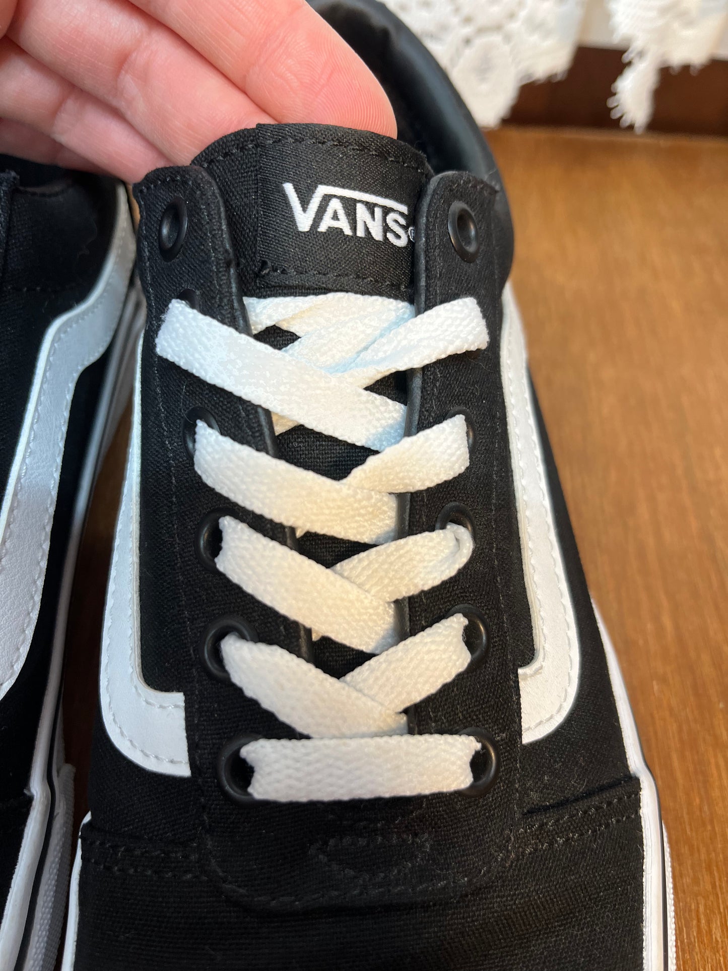 Women’s Ward Black & White Vans