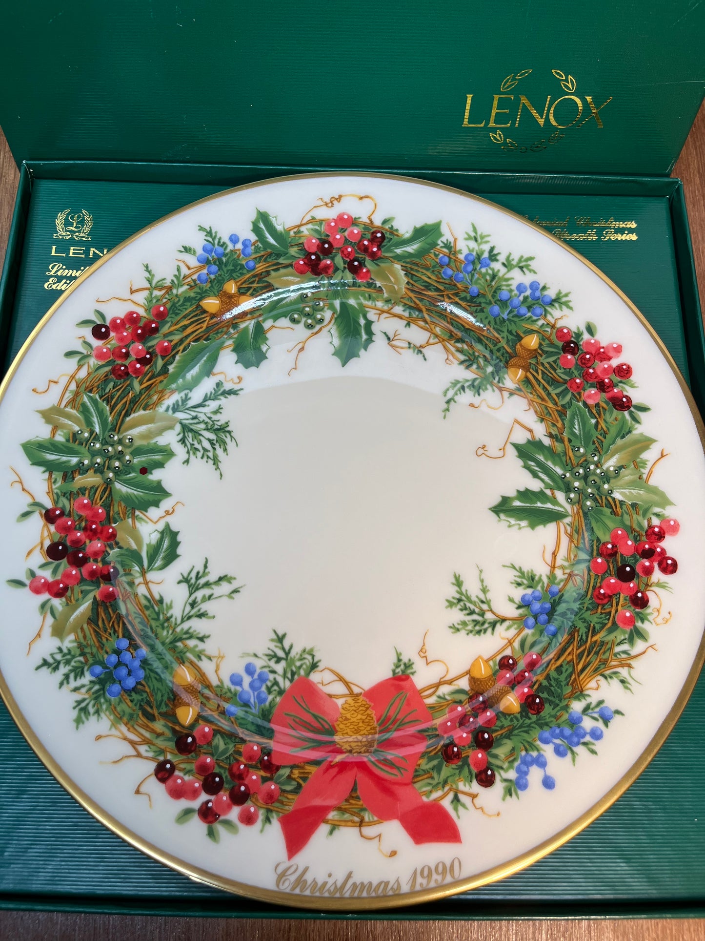 Vintage Collectible Colonial Wreath Series Lenox 1990 Decorative Plate