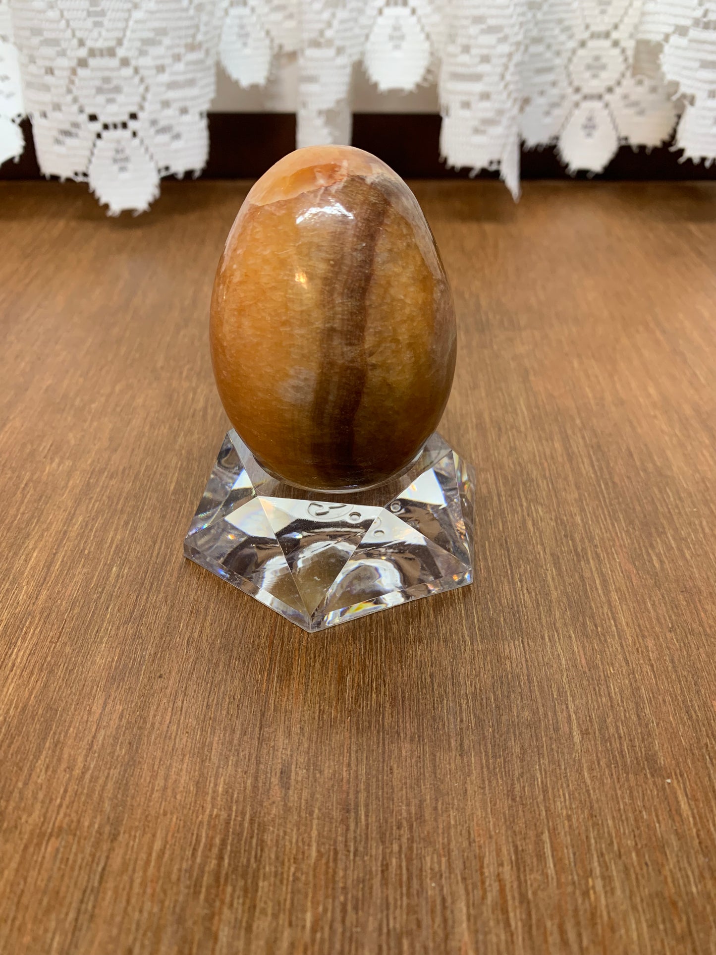 Brown Polished Marbled Color Egg With Stand