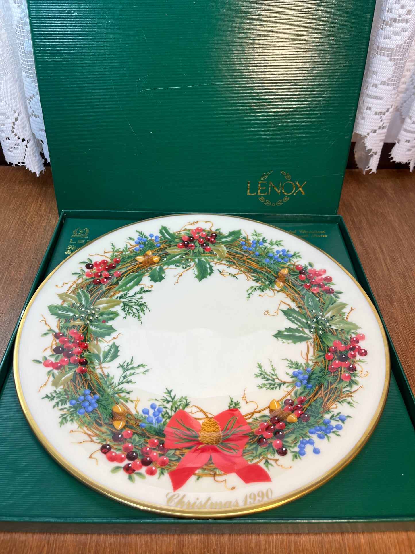 Vintage Collectible Colonial Wreath Series Lenox 1990 Decorative Plate