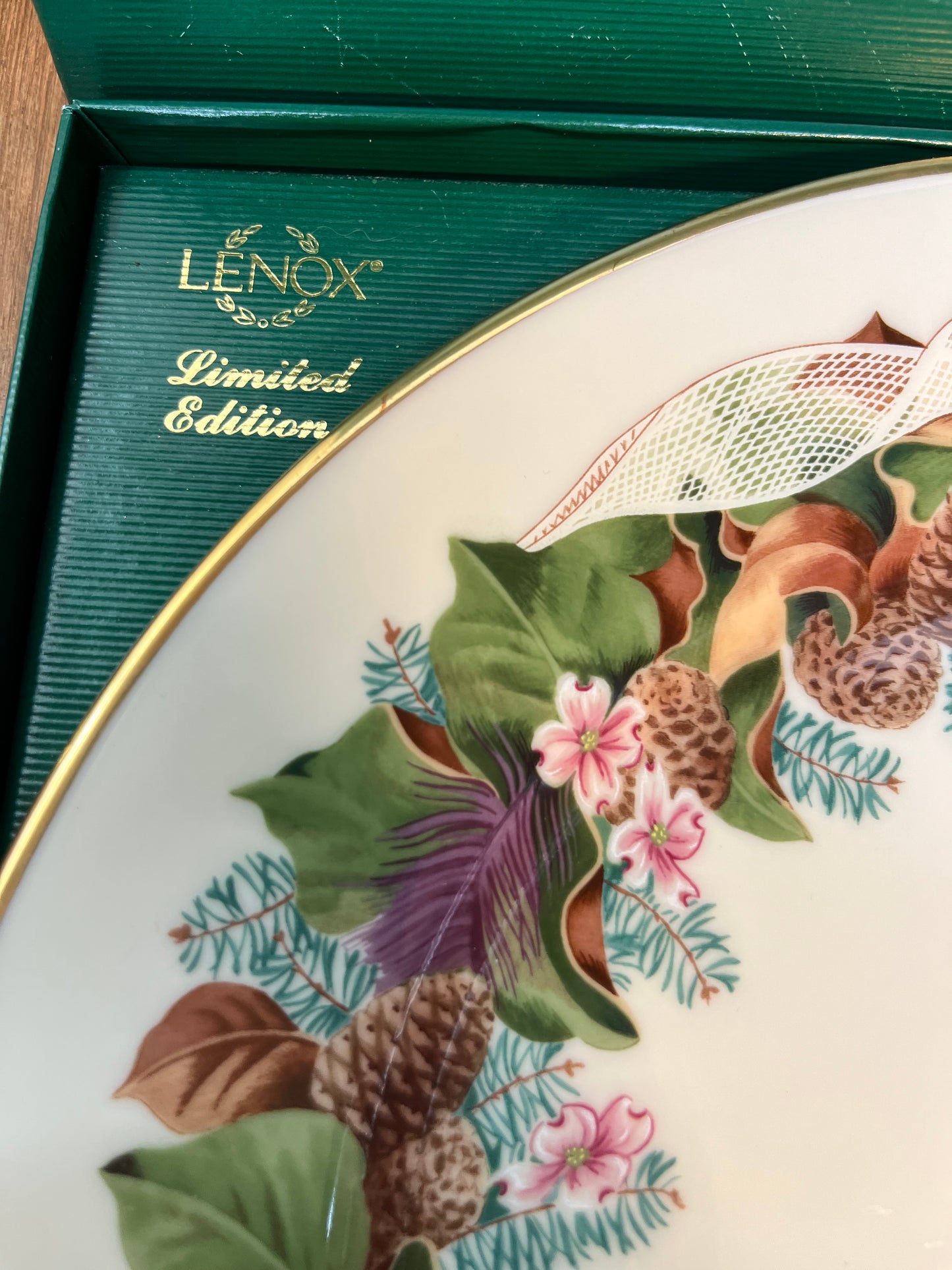 Vintage Collectible Colonial Christmas Wreath Series Lenox 1992 Decorative Plate