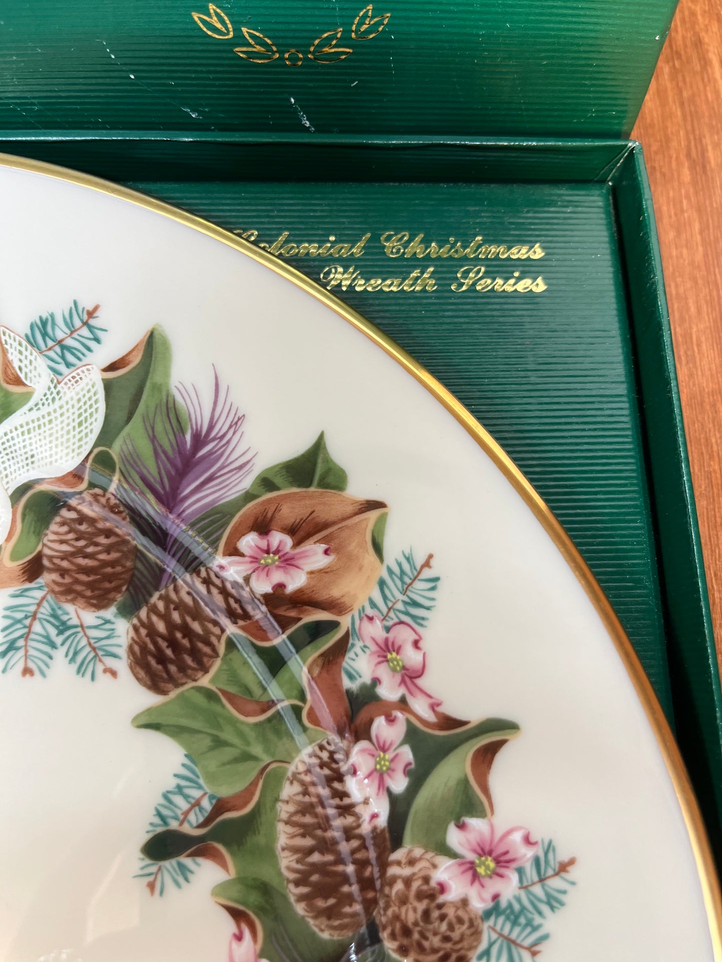 Vintage Collectible Colonial Christmas Wreath Series Lenox 1992 Decorative Plate