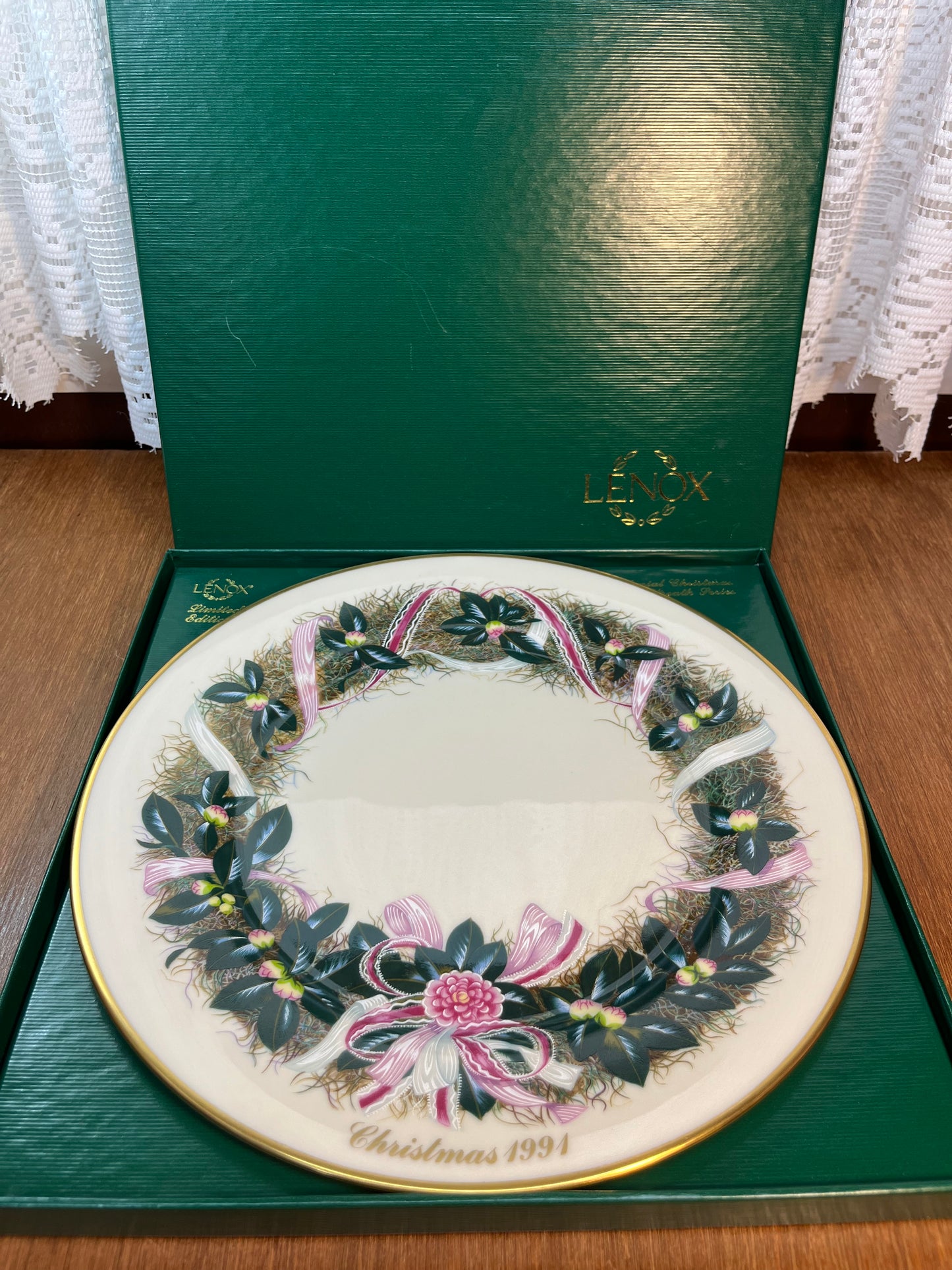 Vintage Collectible Colonial Wreath Series Limited Edition Lenox 1991 Decorative Plate