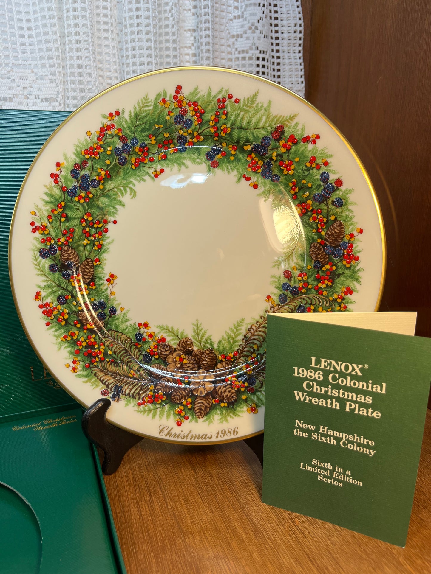 Vintage Limited Edition Lenox Colonial Christmas Wreath Series 1986 Decorative Plate