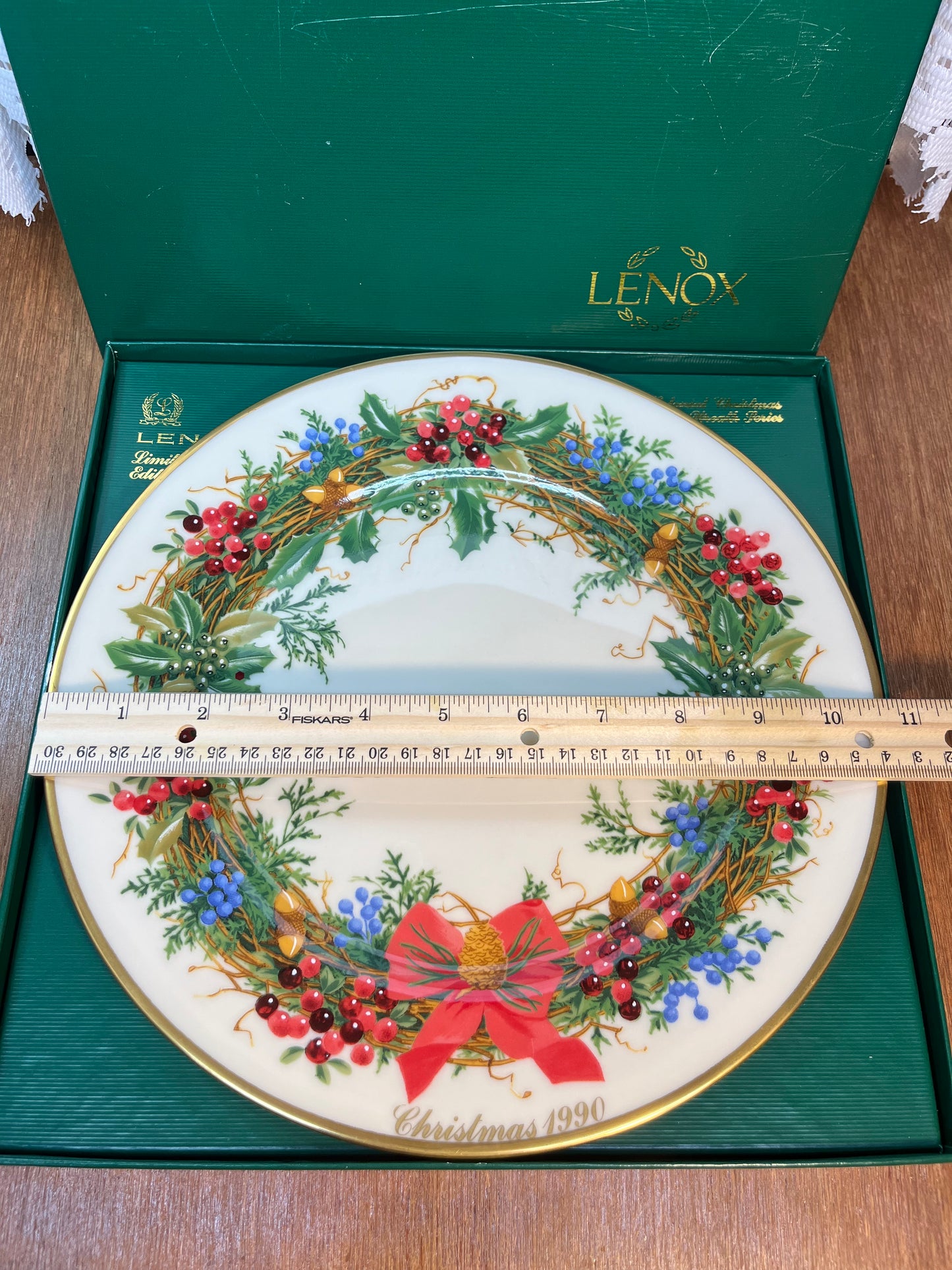 Vintage Collectible Colonial Wreath Series Lenox 1990 Decorative Plate