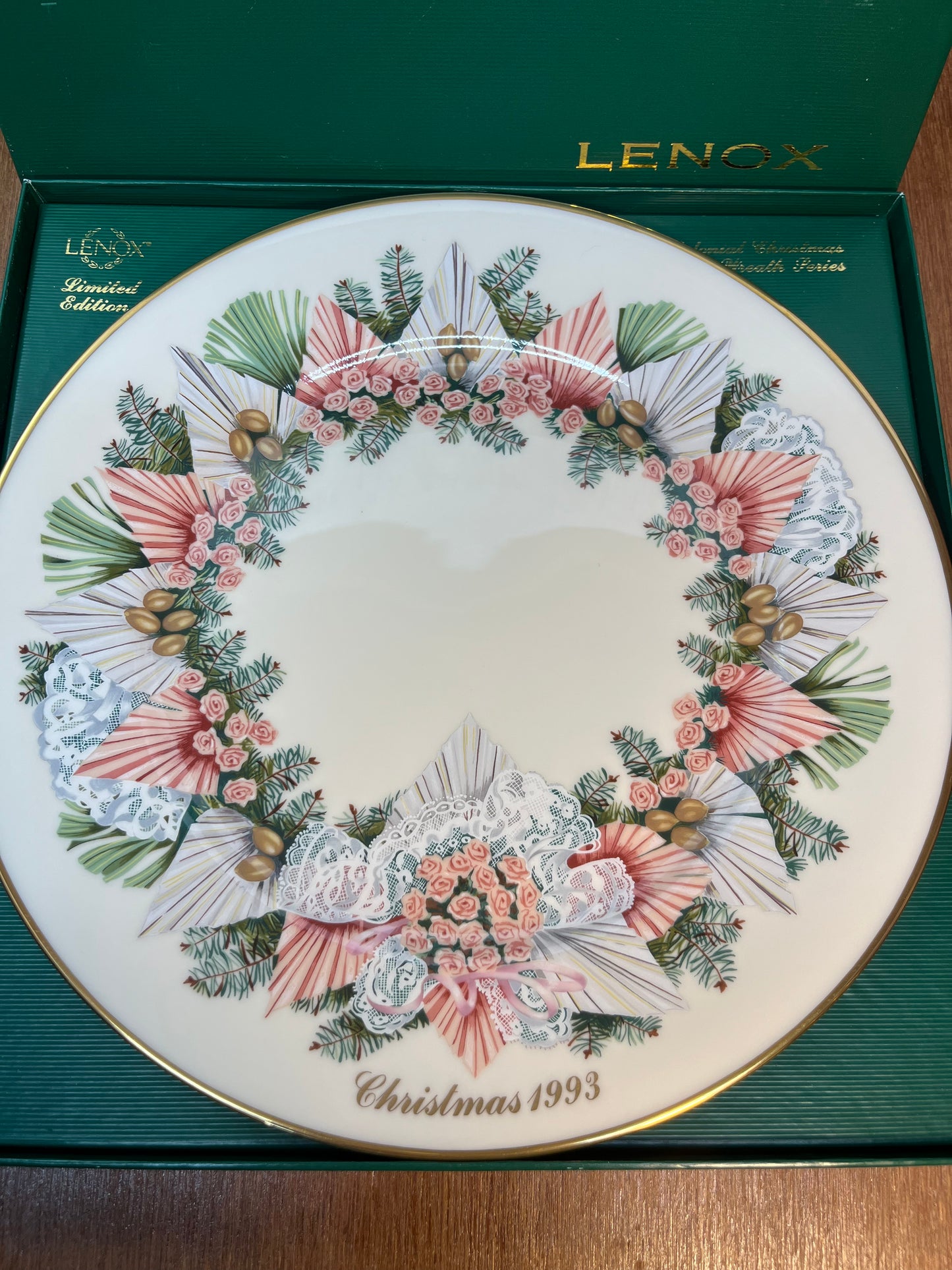 Vintage Collectible Lenox Colonial Wreath Series 1993 Decorative Plate