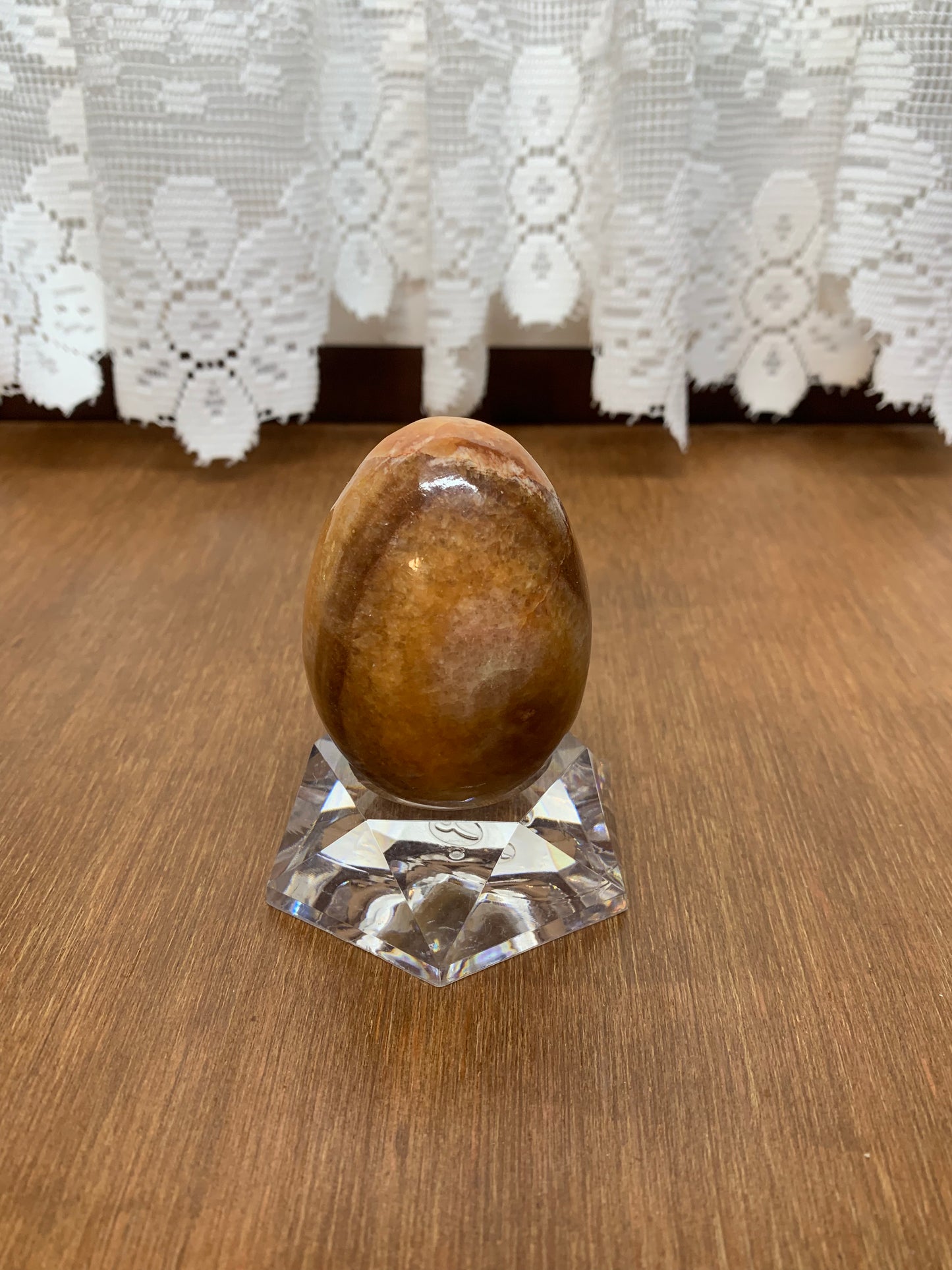 Brown Polished Marbled Color Egg With Stand