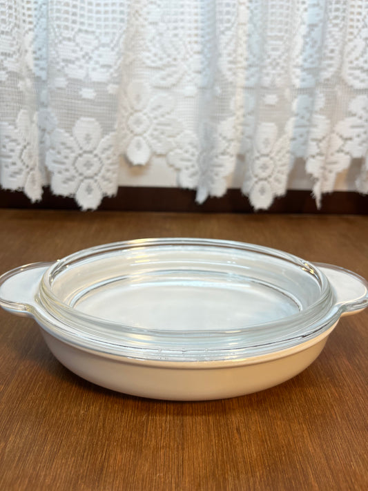 Small Milk Glass P-14-B Corningware Dish With Lid