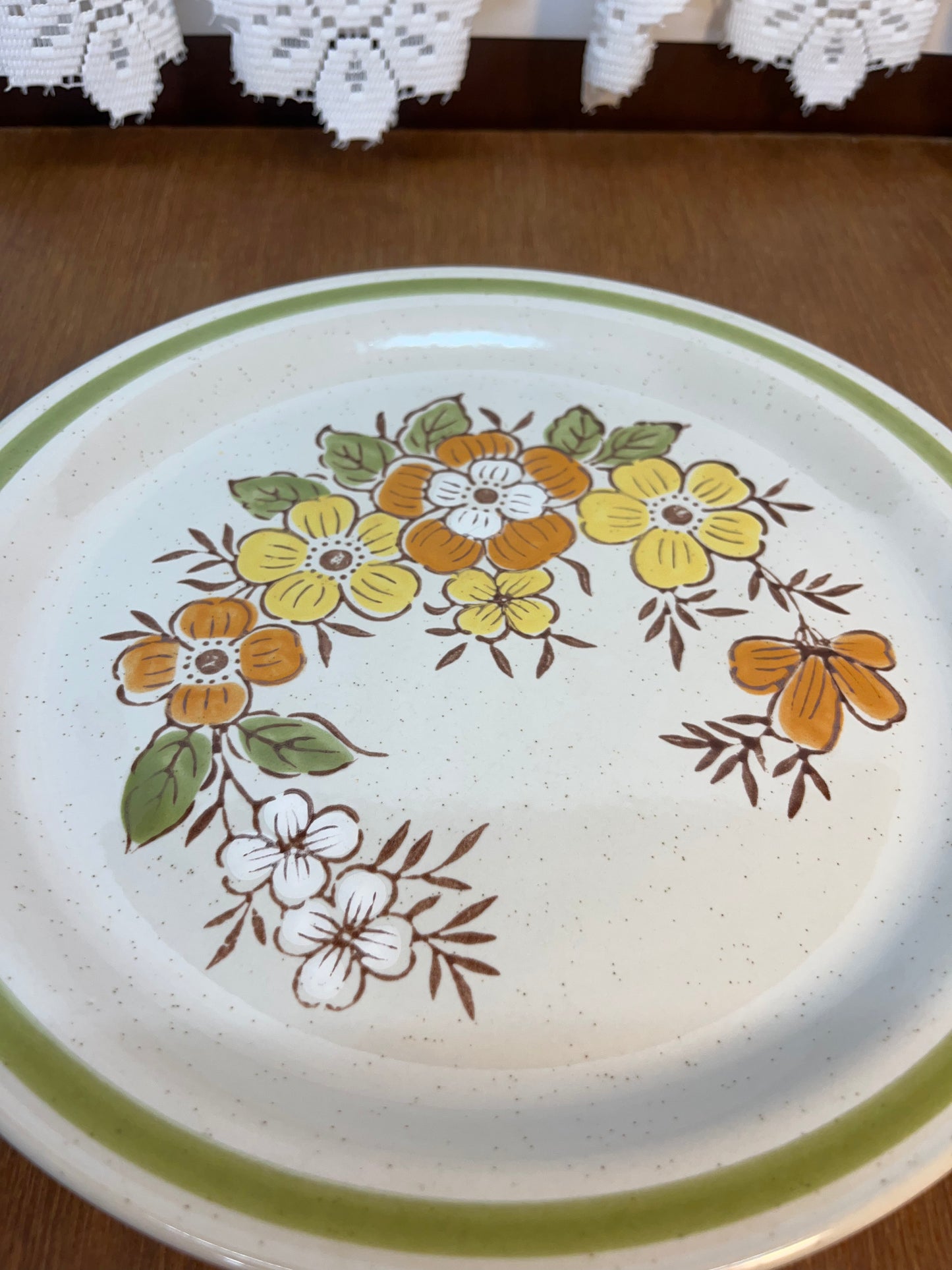 Spring Garden Country Casual Stoneware Plate