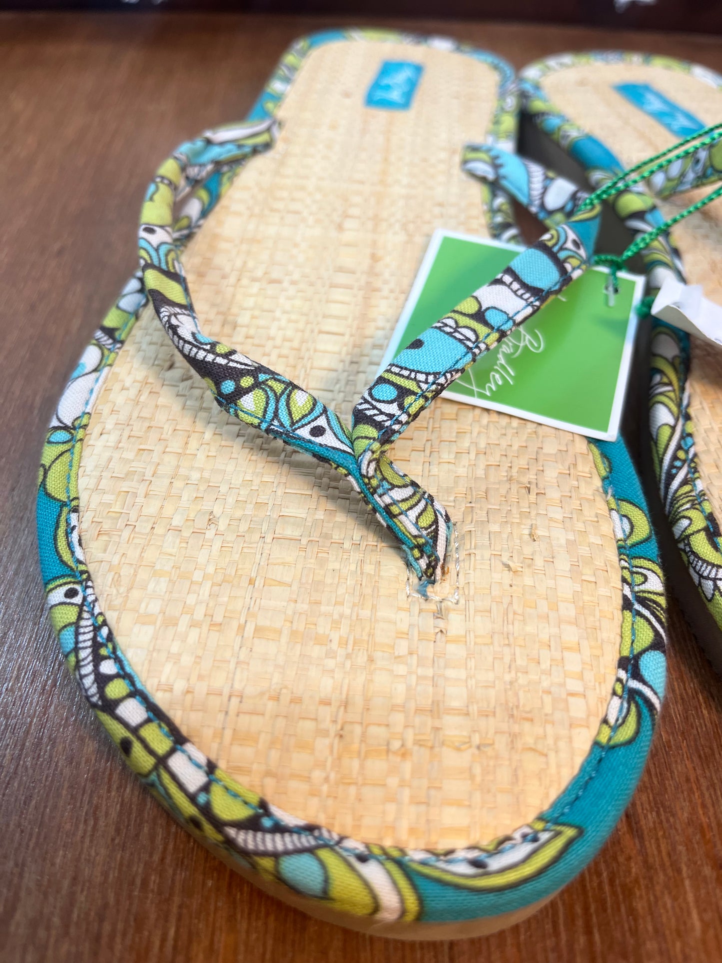 Straw Peacock Vera Bradley Size Medium Flip Flops