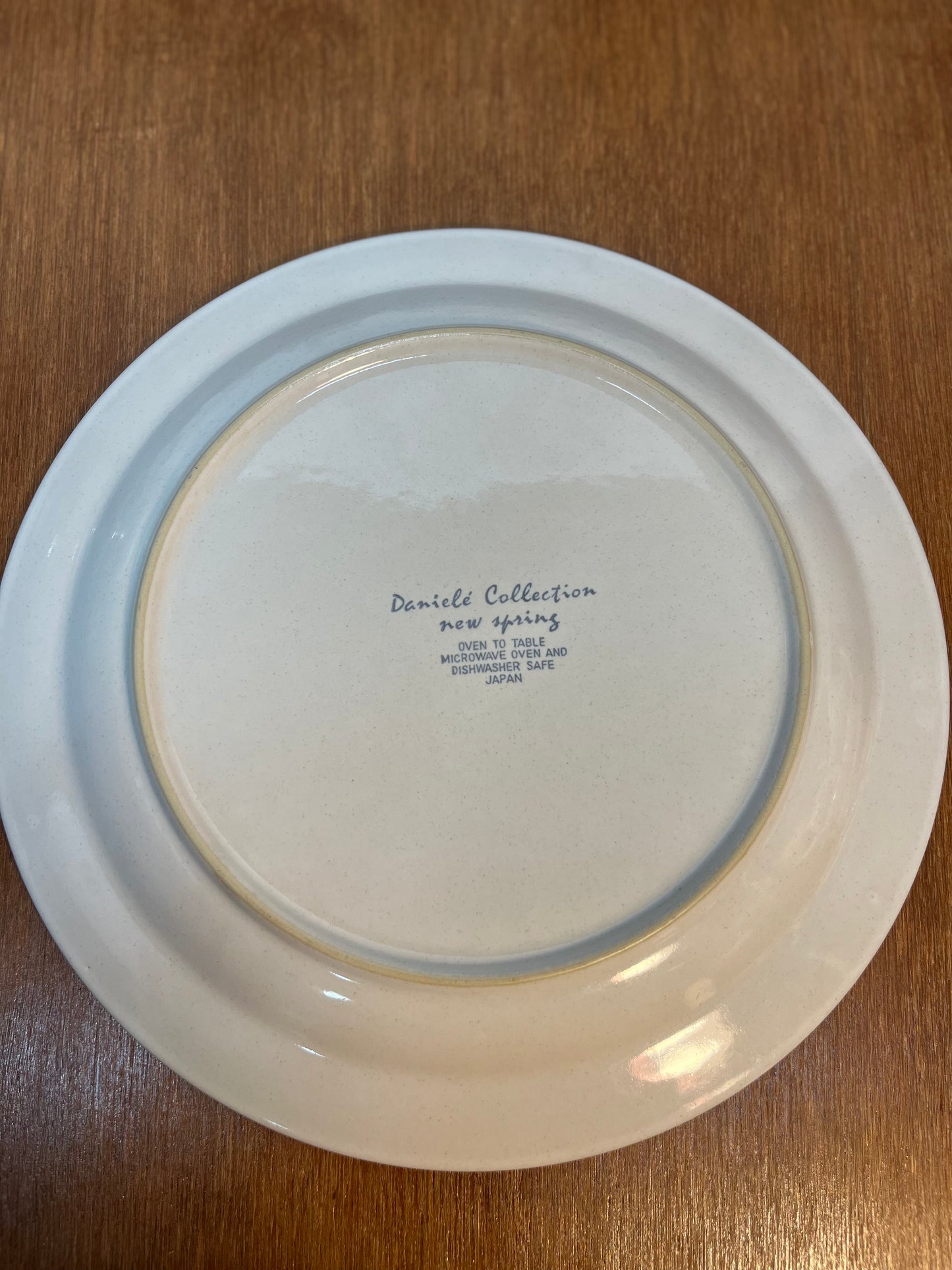 New Spring Daniele Collection Stoneware Plate