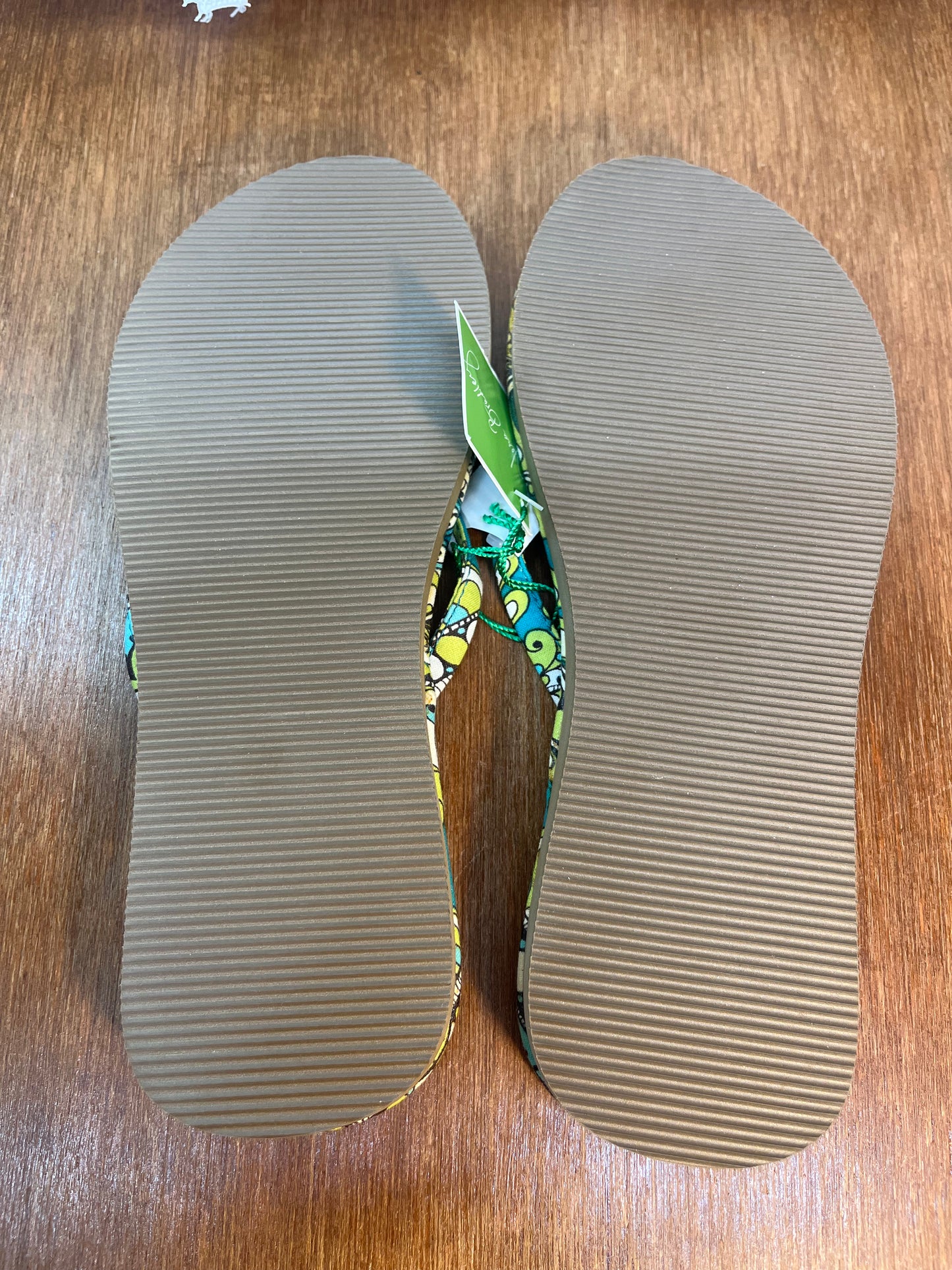 Straw Peacock Vera Bradley Size Medium Flip Flops