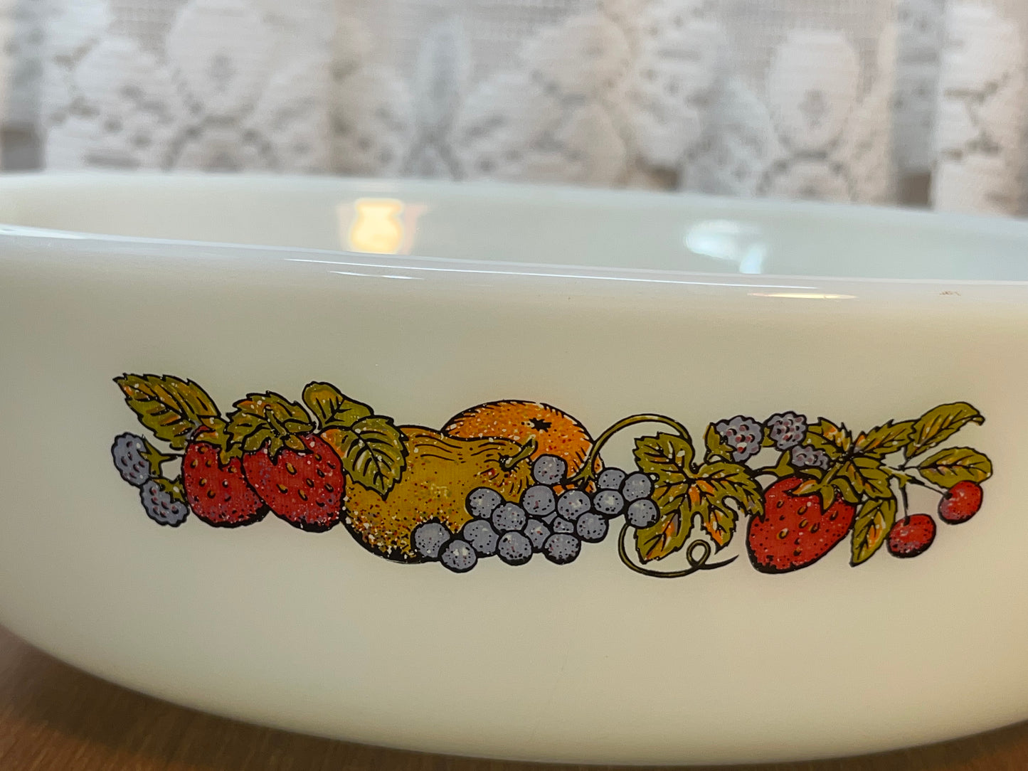 Vintage Milk Glass Fruit Harvest Anchor Hocking 1.5 QT Dish