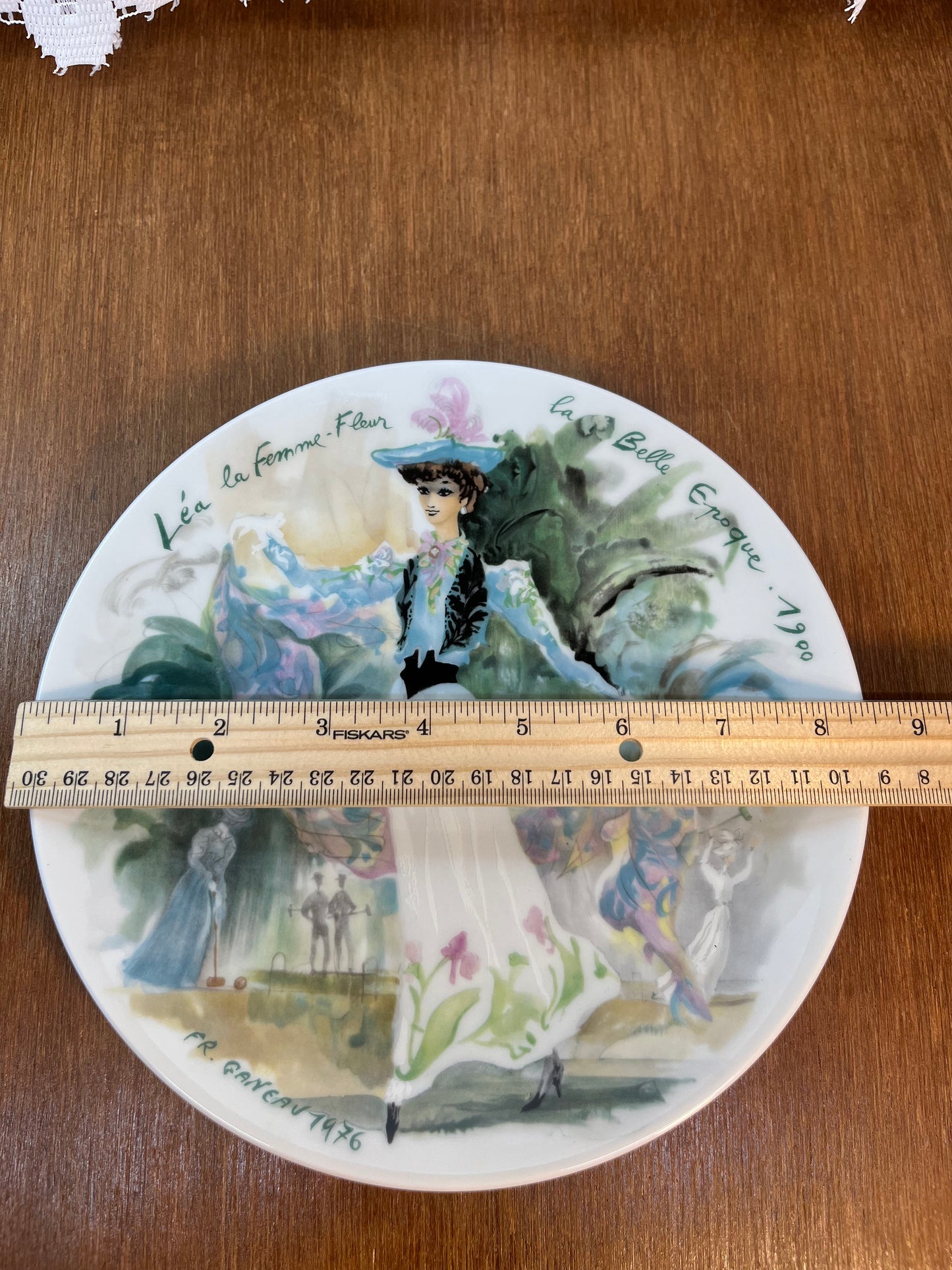 Vintage Collectible D Arceau-Limoges AY 350 Les Femmes Du Siecle 1900 Porcelain Plate